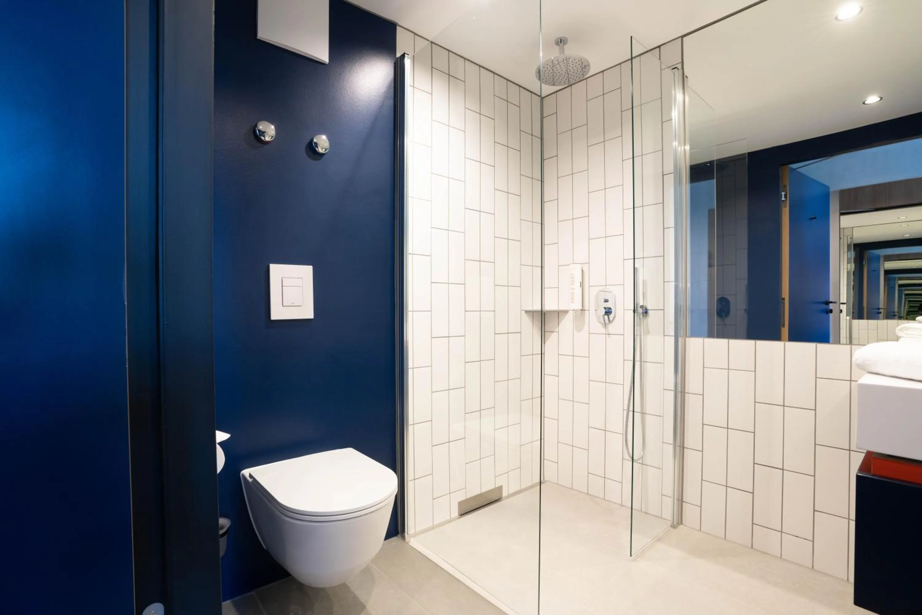 Bathroom in GREFIS Hotel München-Gräfelfing