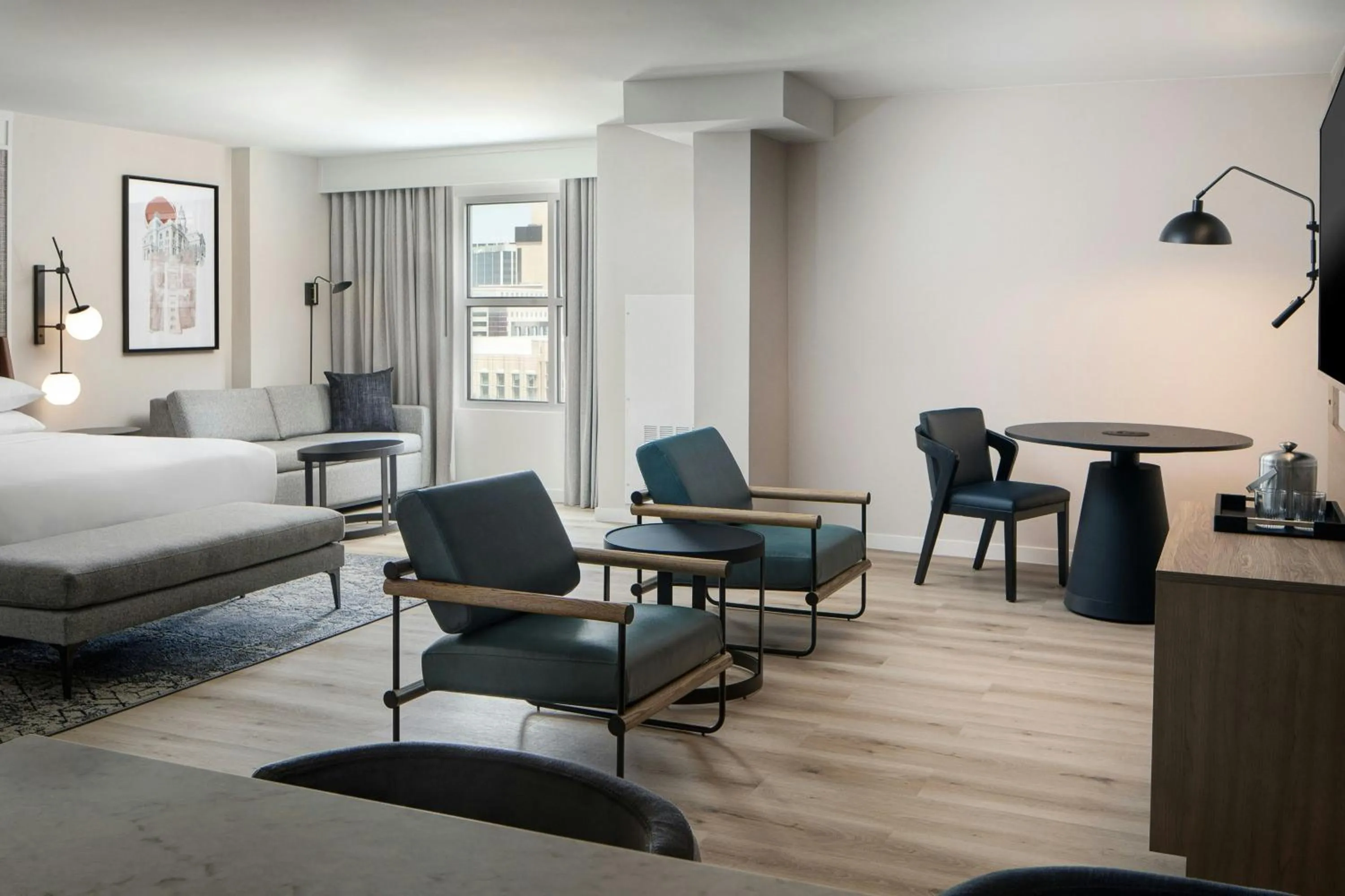 Photo of the whole room, Bed in Sheraton Fort Worth Downtown Hotel