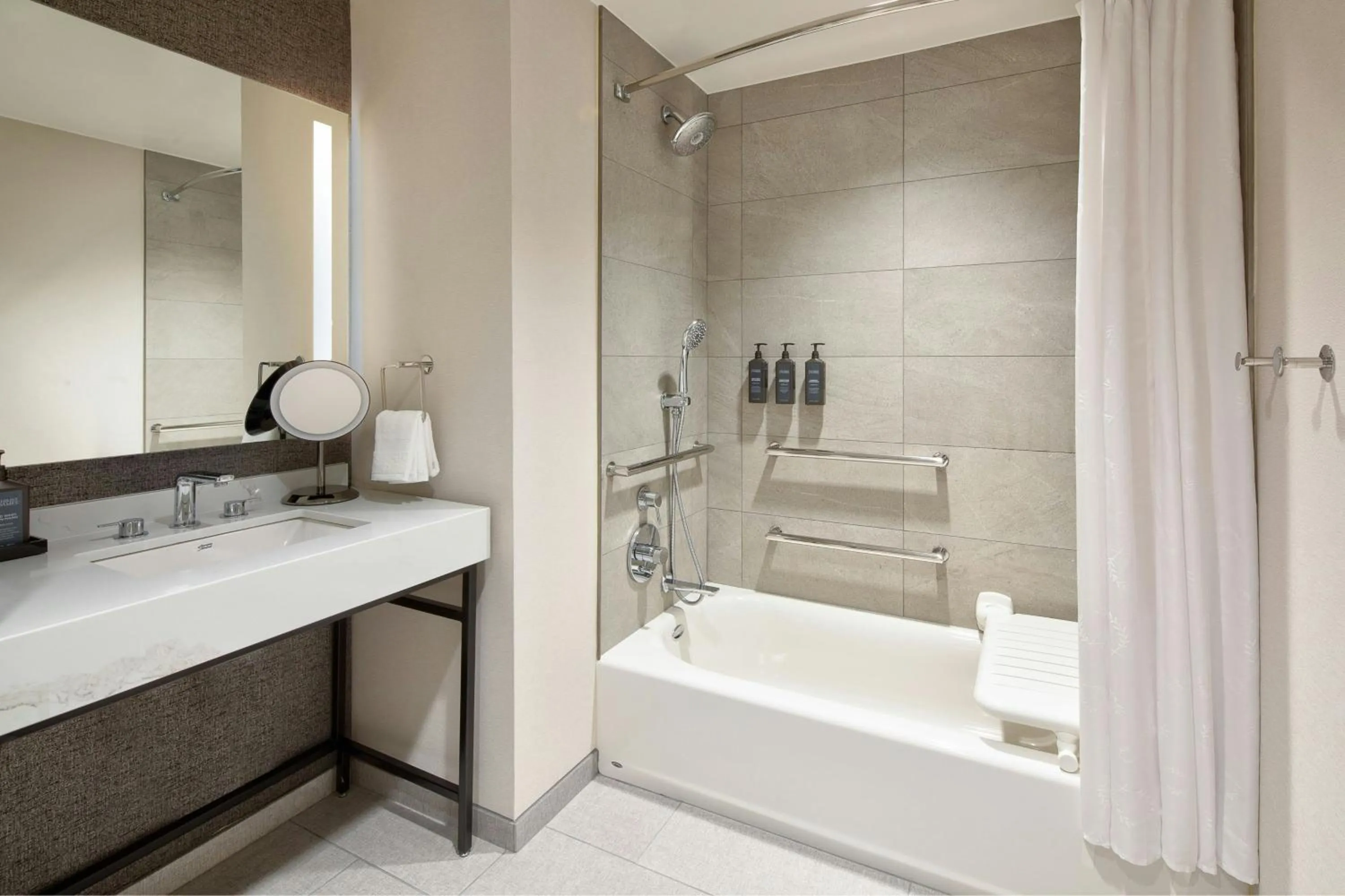 Bathroom in Sheraton Fort Worth Downtown Hotel