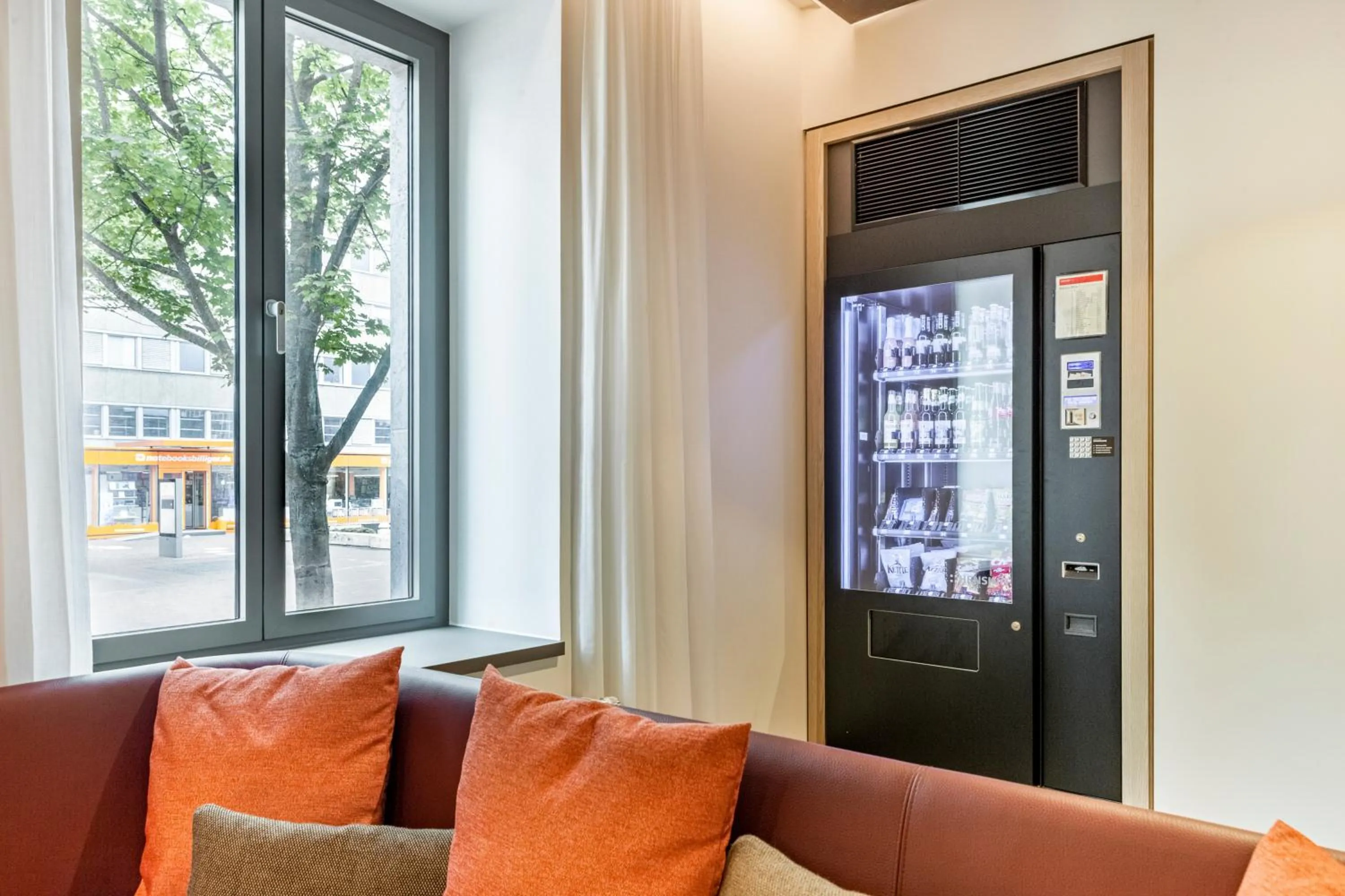 Lobby or reception in IntercityHotel Dortmund