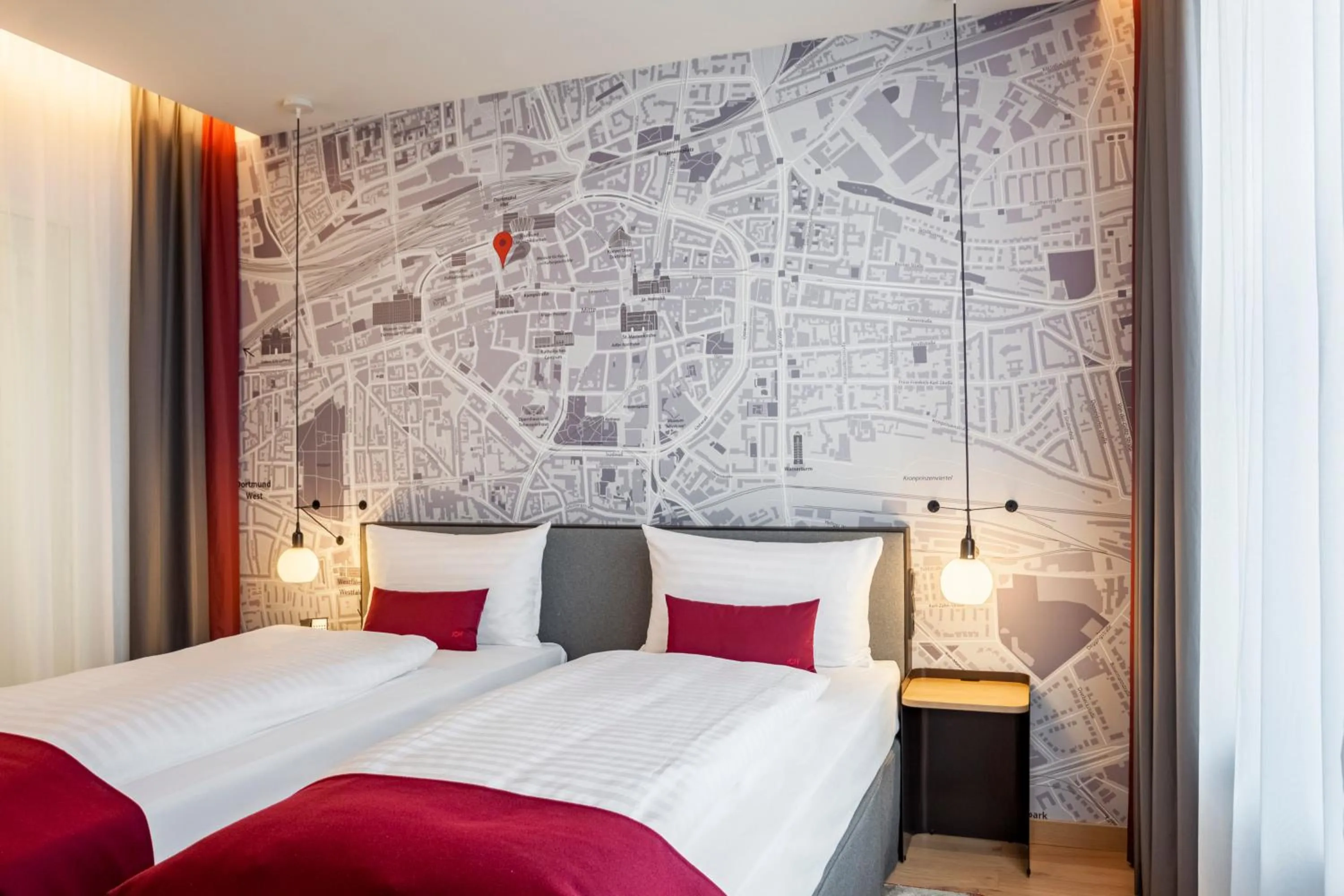 Bed in IntercityHotel Dortmund