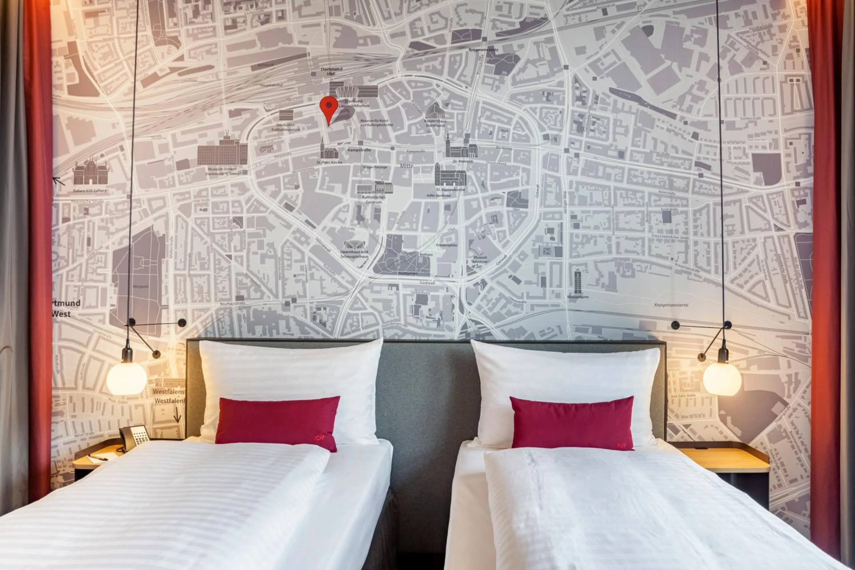 Bed in IntercityHotel Dortmund