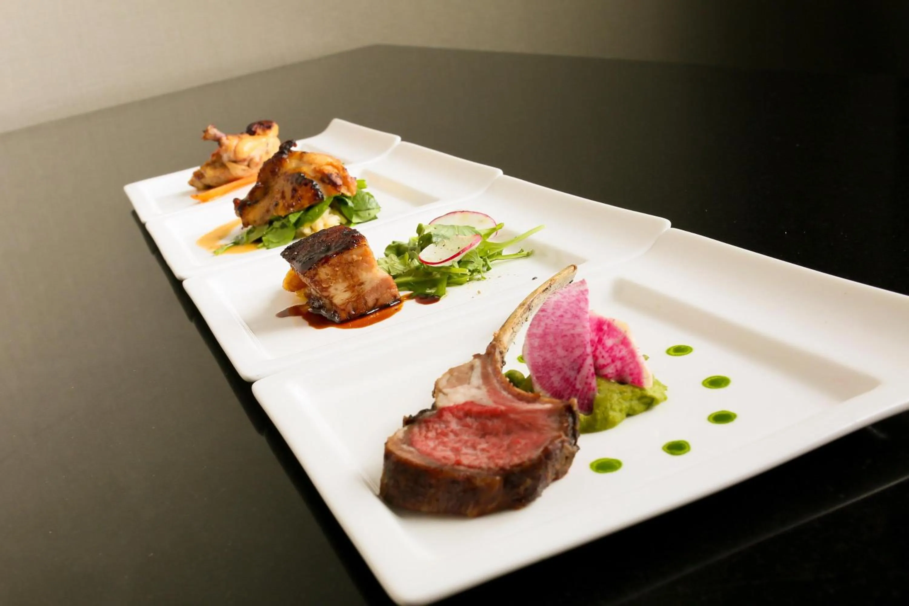 Restaurant/places to eat in Hyatt Centric Chicago Magnificent Mile