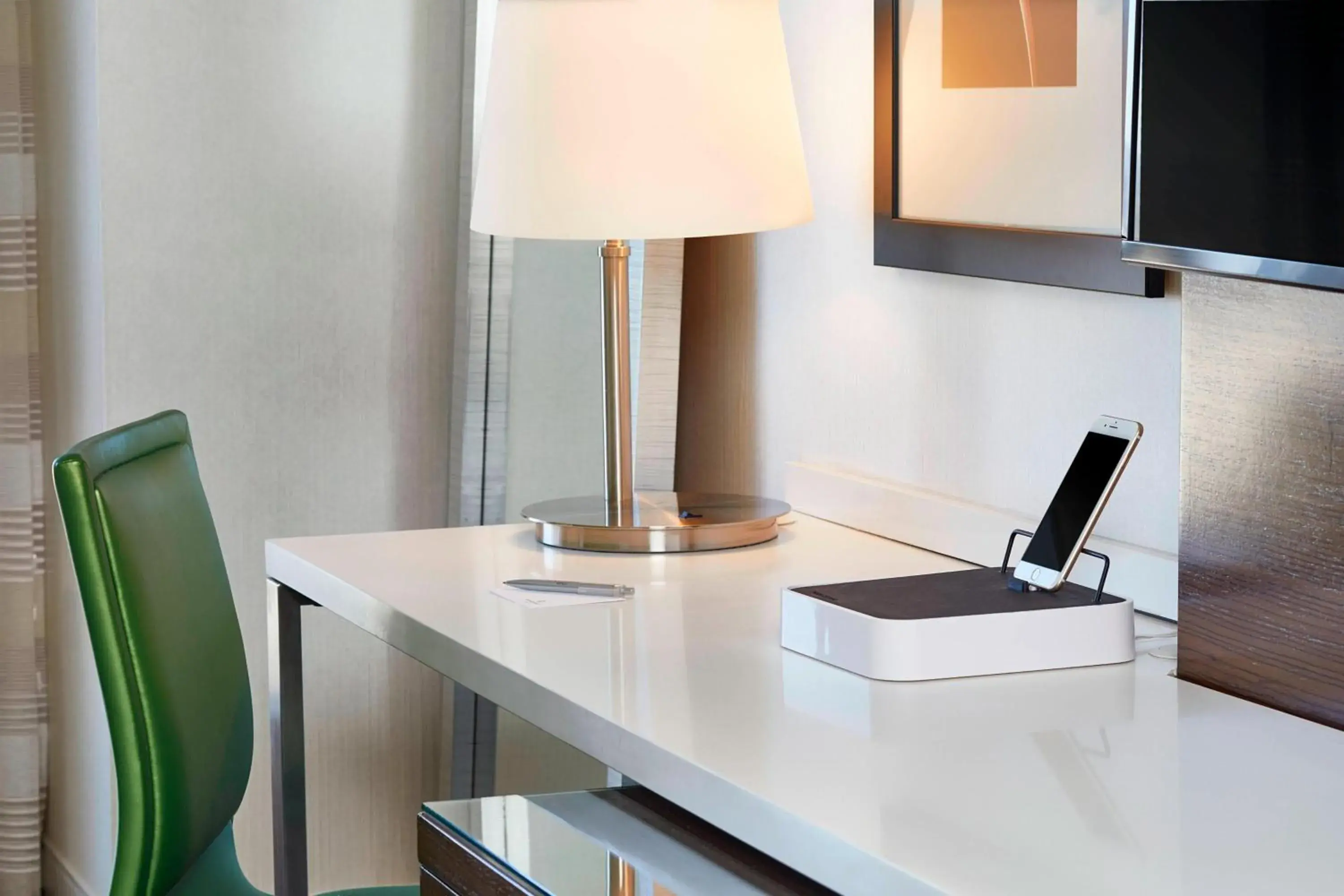 Queen Room with Two Queen Beds in Renaissance Nashville Hotel Queen Room with Two Queen Beds in Renaissance Nashville Hotel