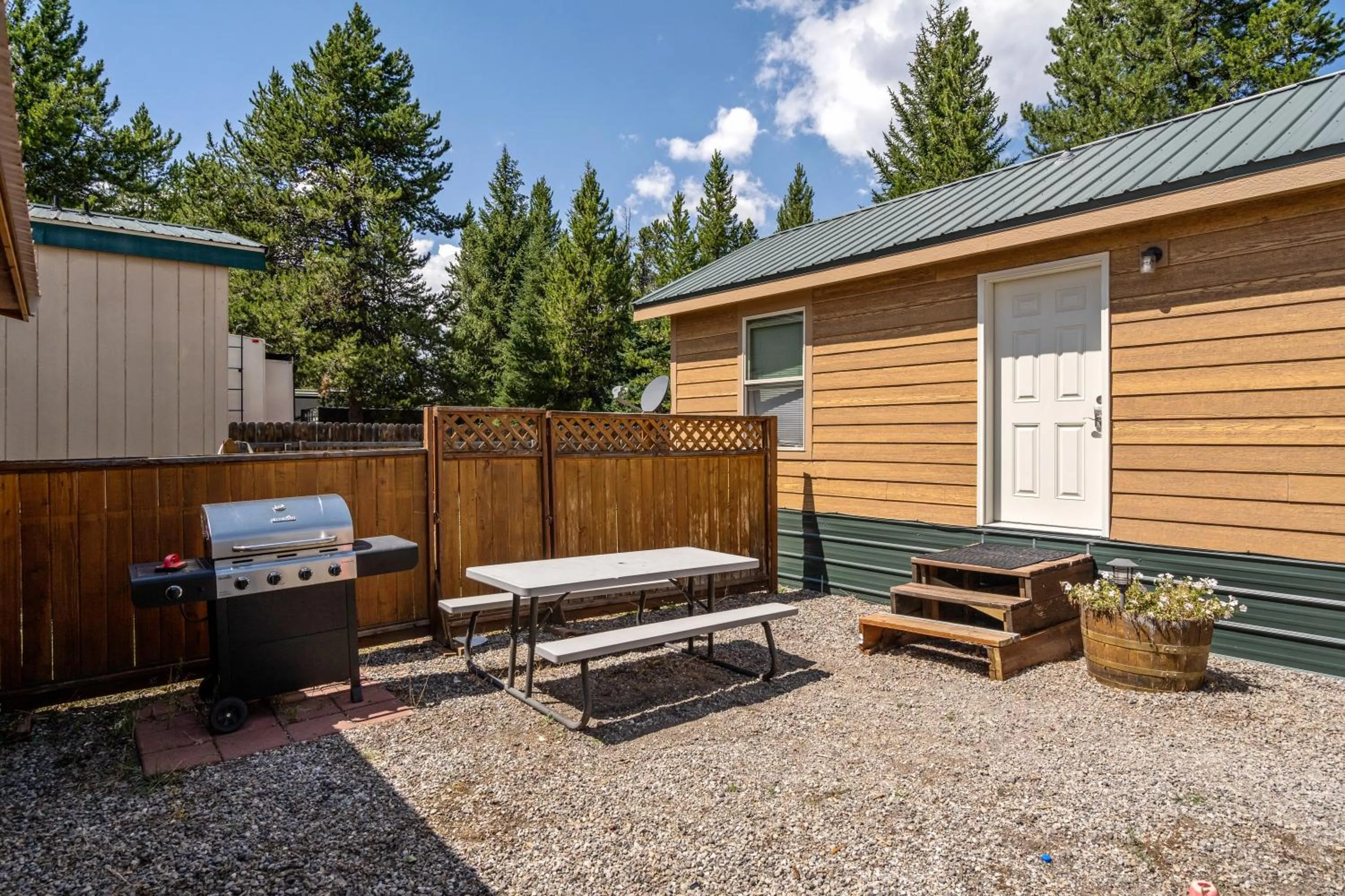 Property building in Alpine #1