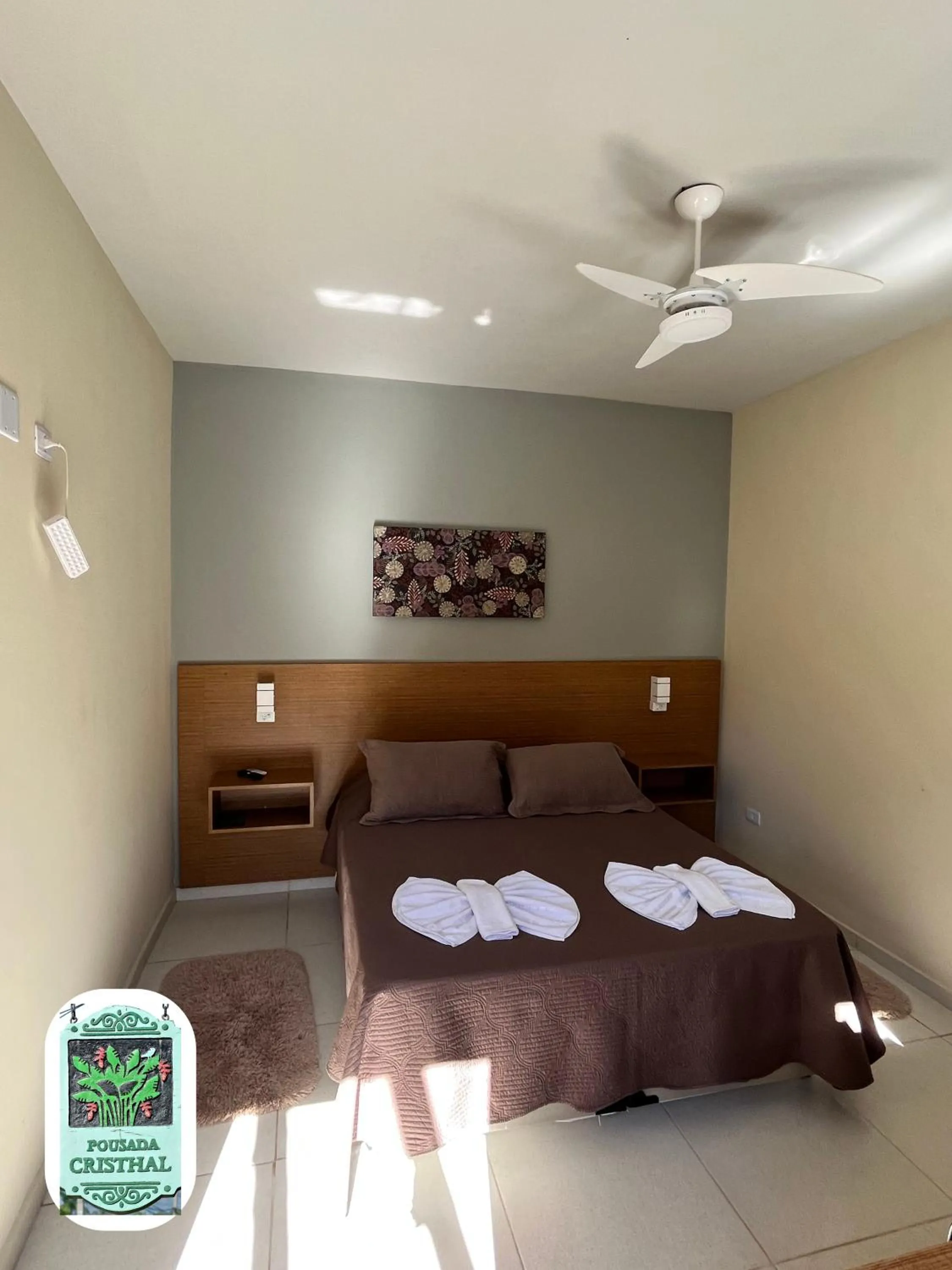 Bed in Pousada Cristhal Paraty