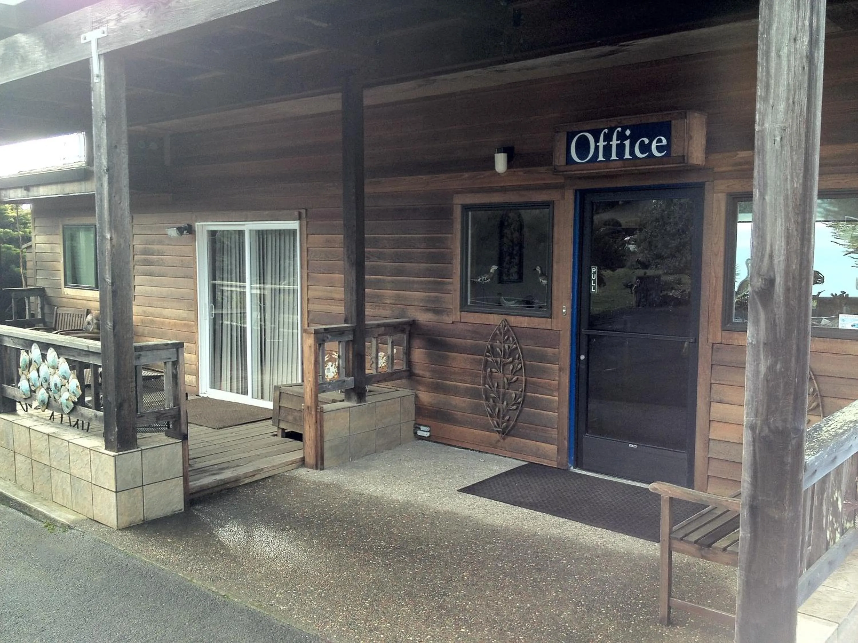 Logo/Certificate/Sign in Gualala Surf Inn on the ocean bluff