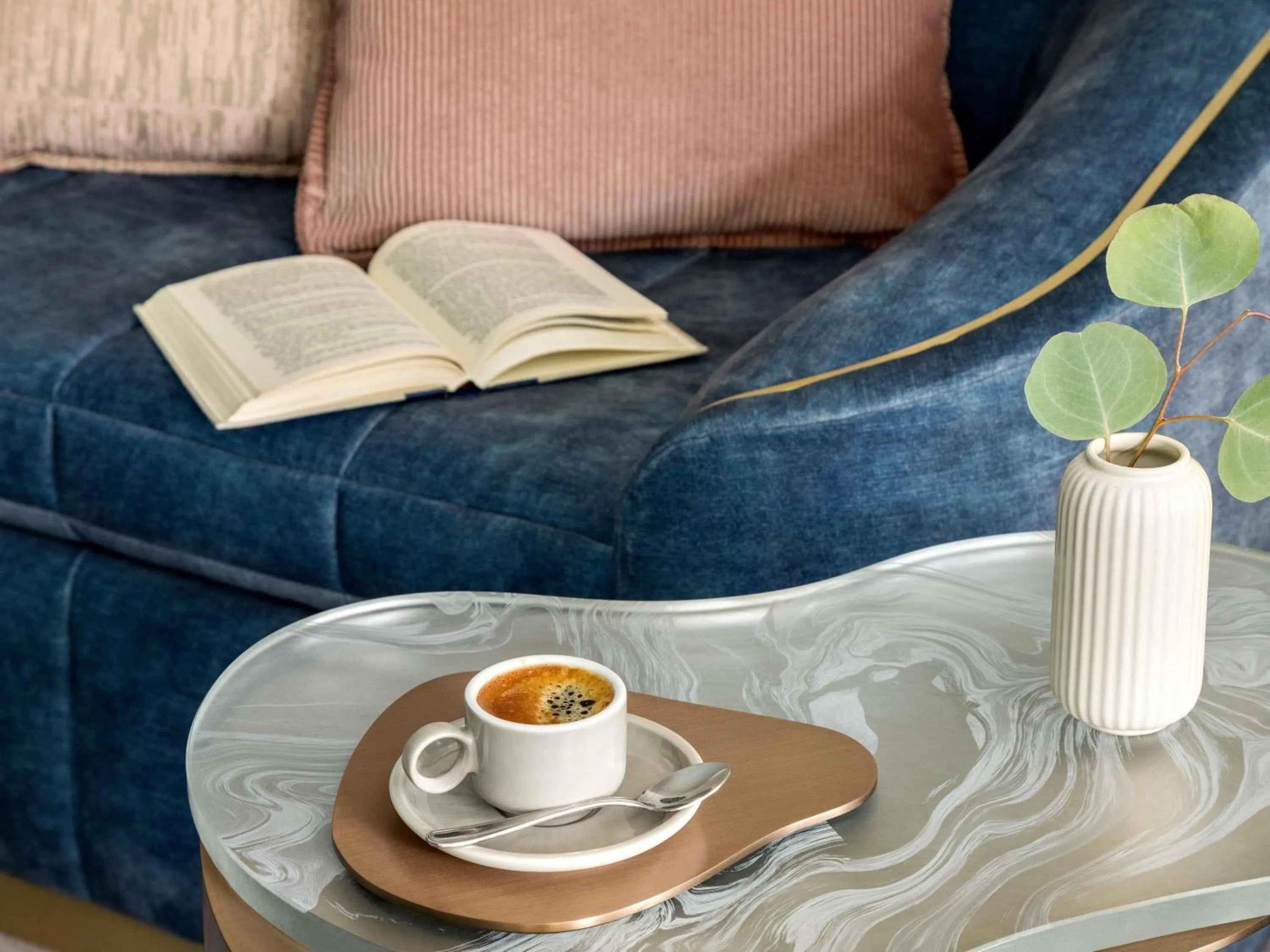 Bedroom in Fairmont Château Lake Louise