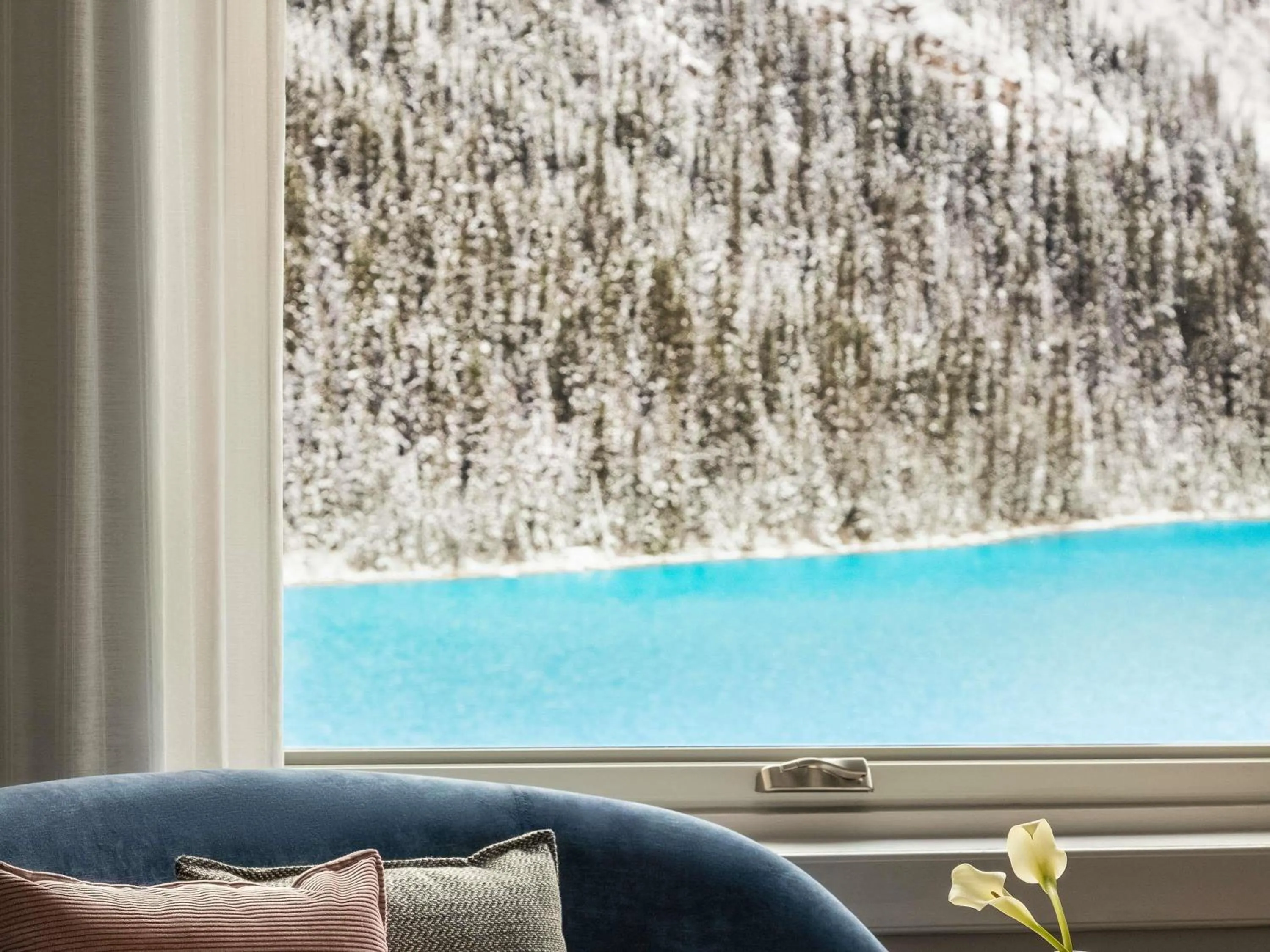 Bedroom in Fairmont Château Lake Louise