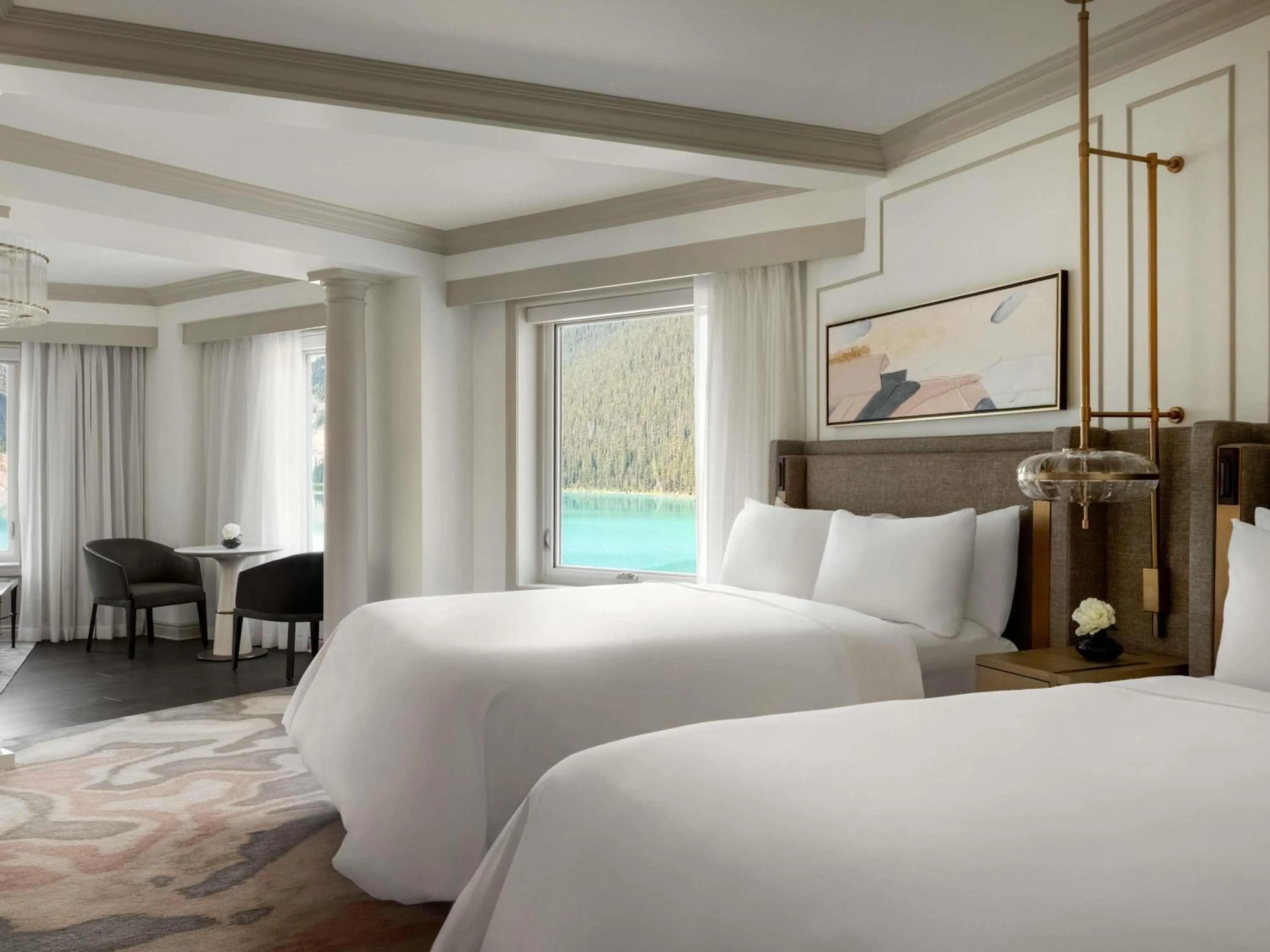 Bedroom, Bed in Fairmont Château Lake Louise