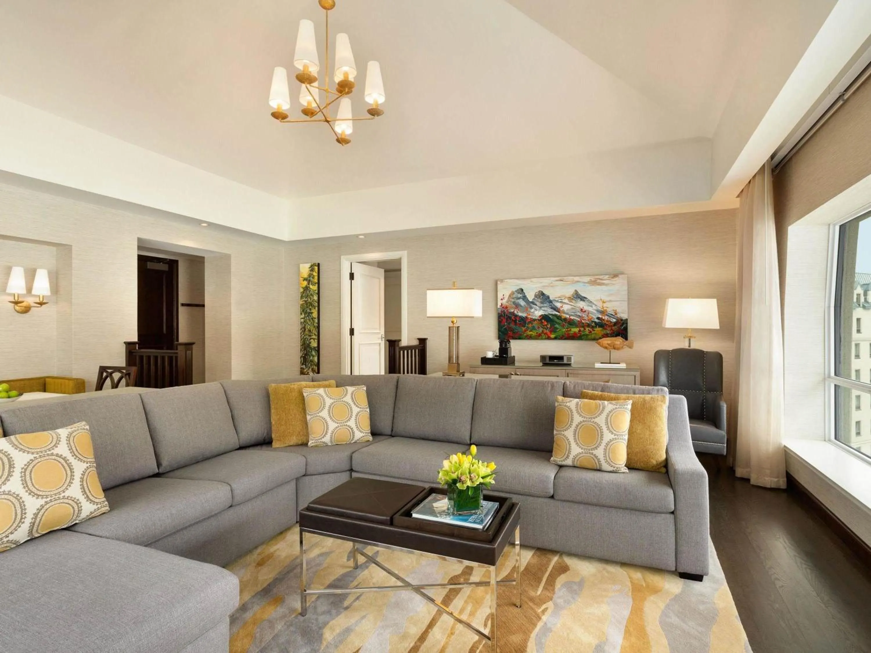 Bedroom in Fairmont Château Lake Louise