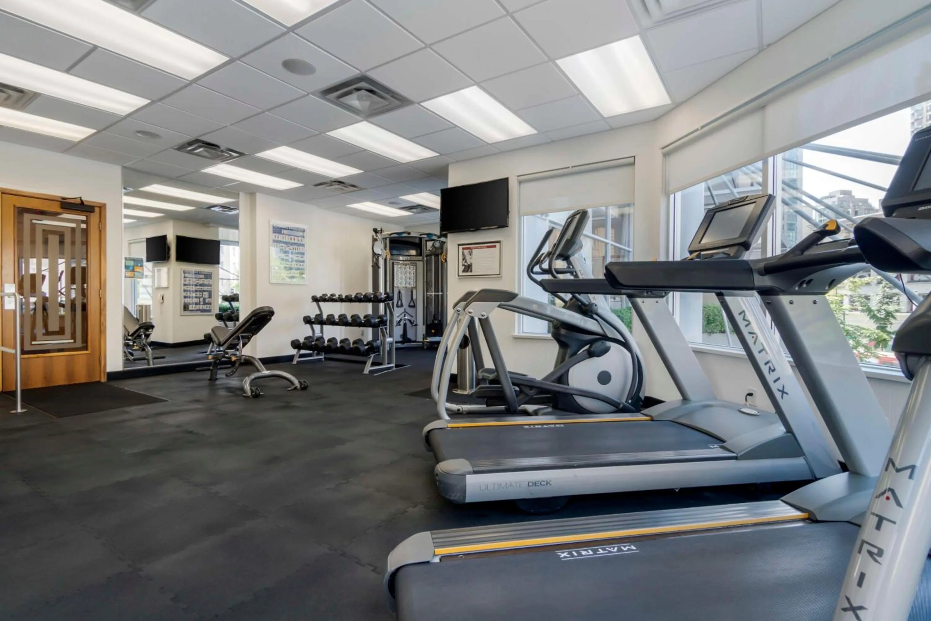 Fitness centre/facilities in Best Western Premier Chateau Granville Hotel & Suites & Conference Centre
