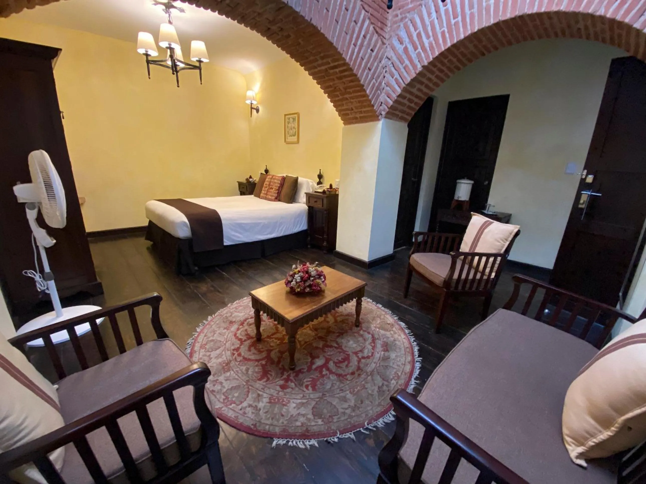 Photo of the whole room, Bed in Casa Noble Hotel