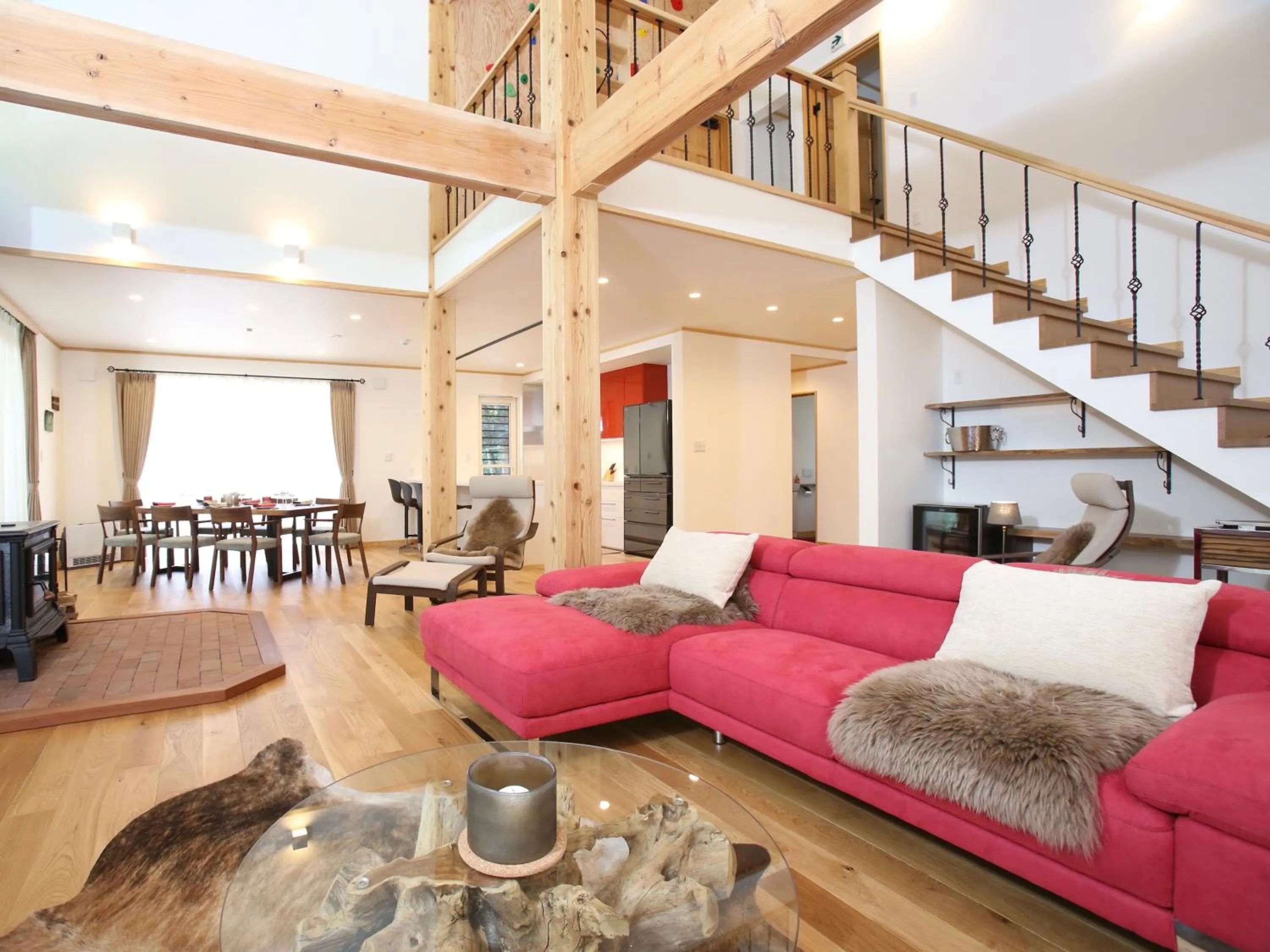 Living room in Villa Bavaria by Hakuba White Fox Company