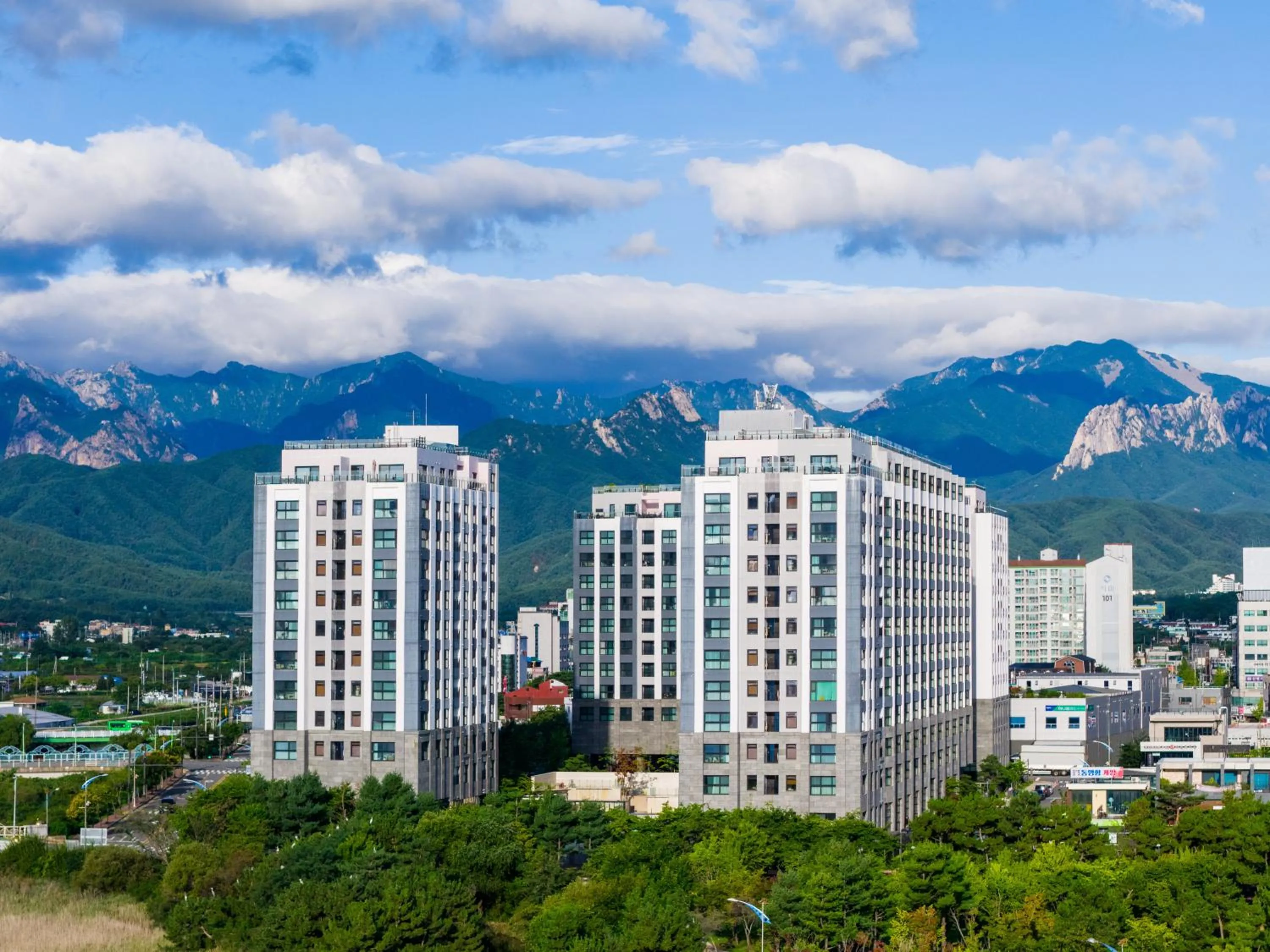 Property building in Chestertons Sokcho