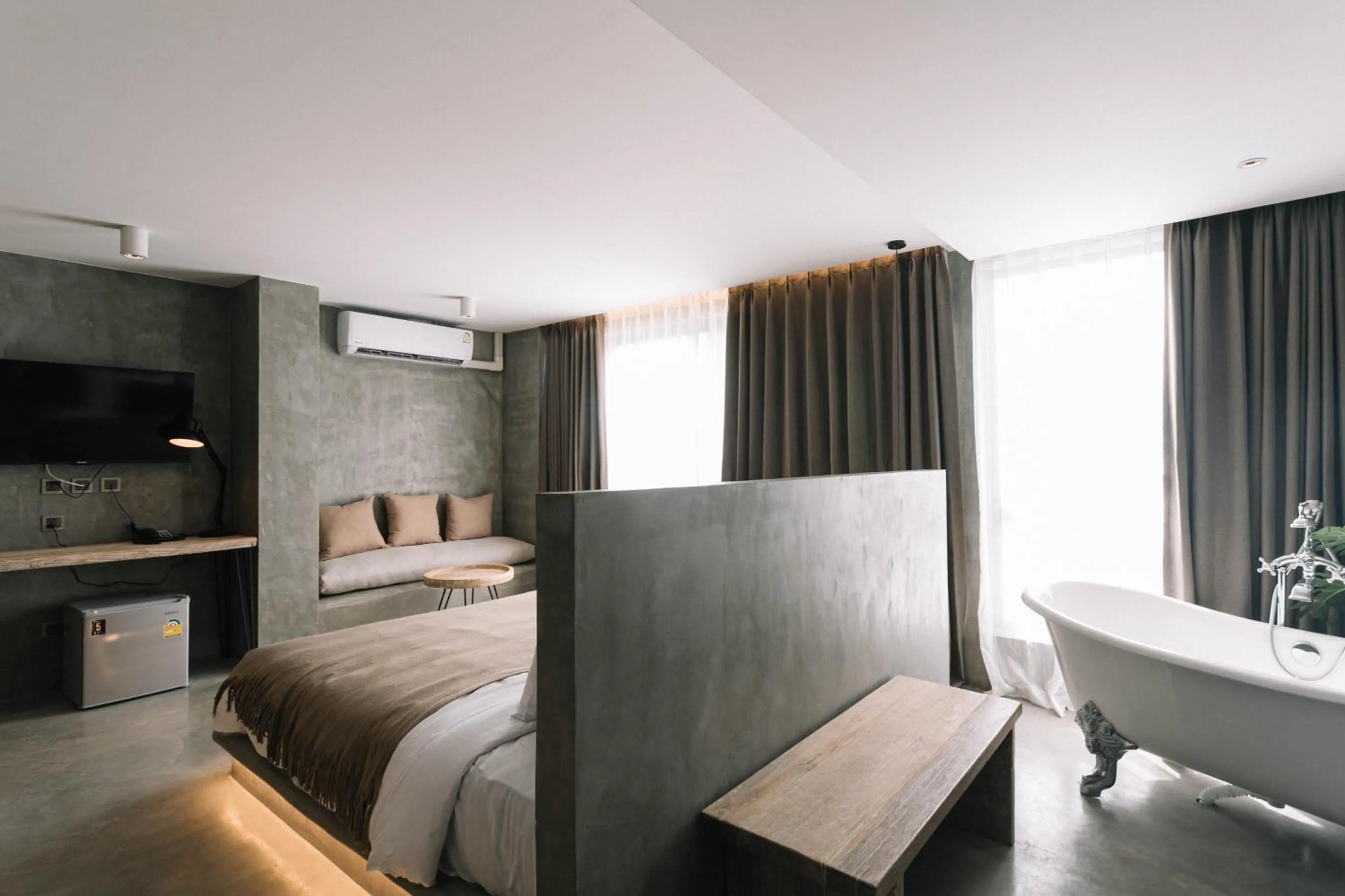 Bath, Bed in Glory Wabi Sabi Hotel 清迈古城荣耀侘寂酒店