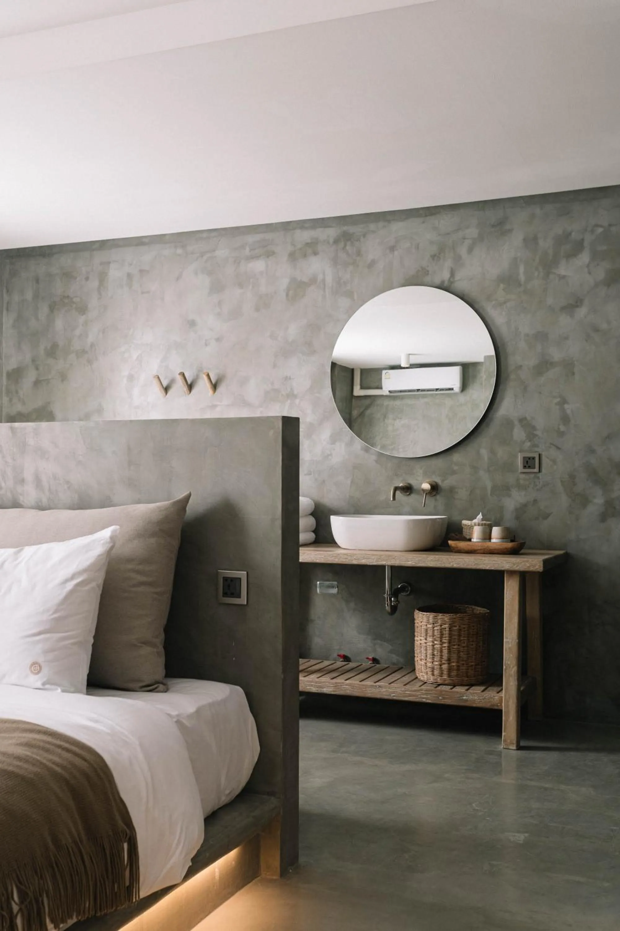 Bed in Glory Wabi Sabi Hotel 清迈古城荣耀侘寂酒店