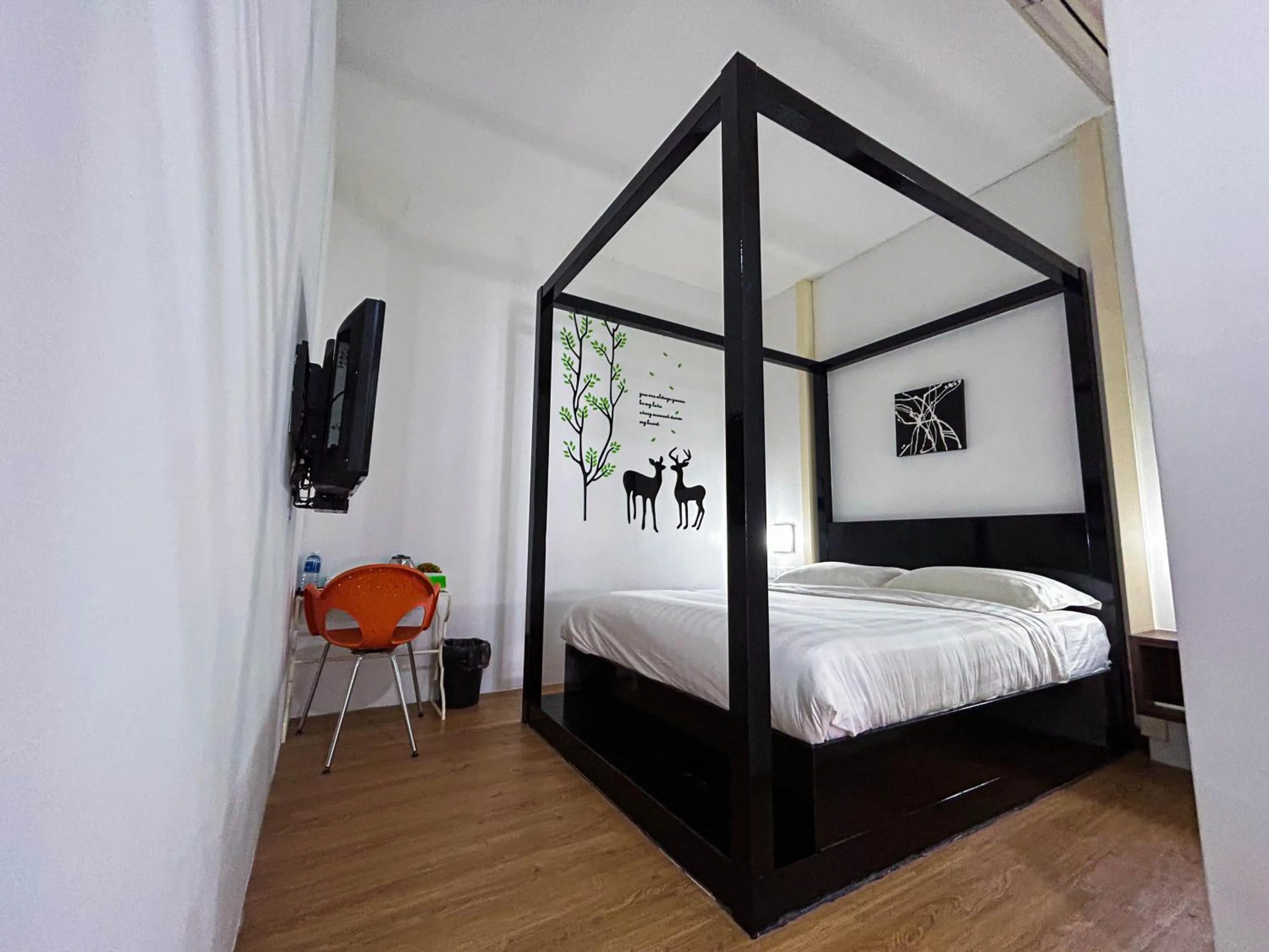 Bedroom, Bed in Cel Hotel