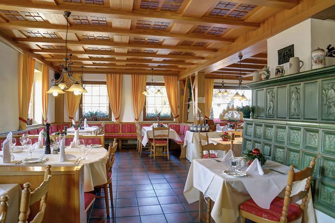 Restaurant/places to eat in Trip Inn Landhotel Krone