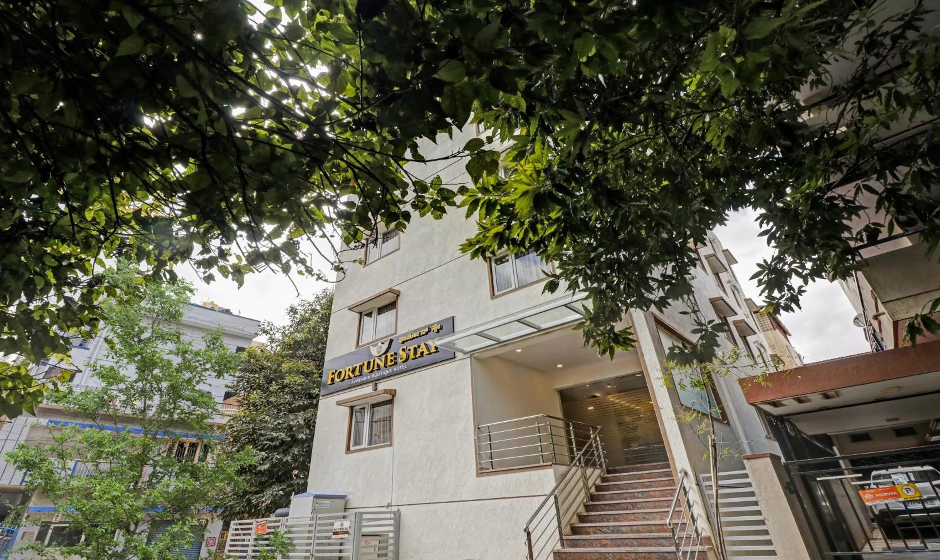 Property building in Treebo Fortune Stay