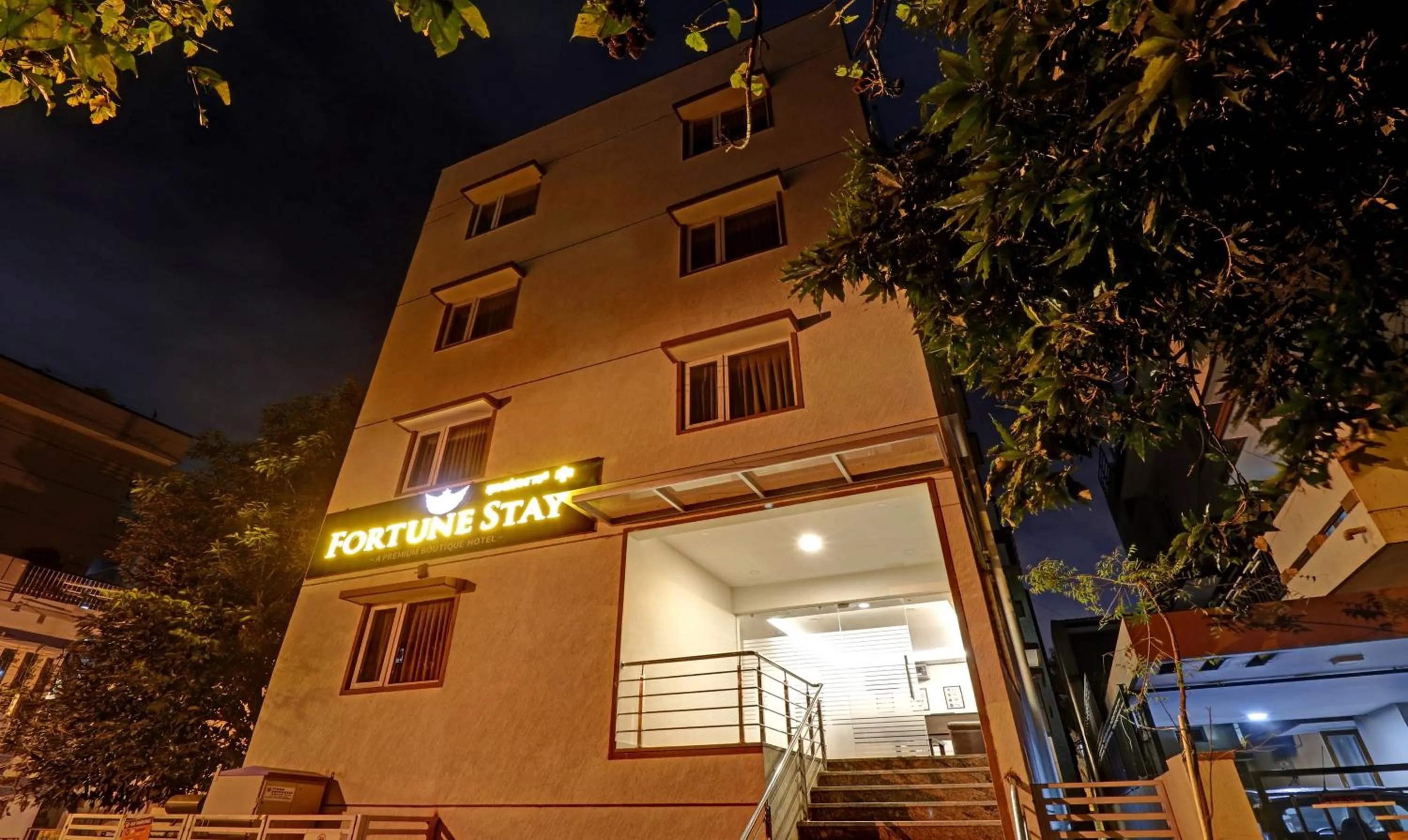 Property building in Treebo Fortune Stay