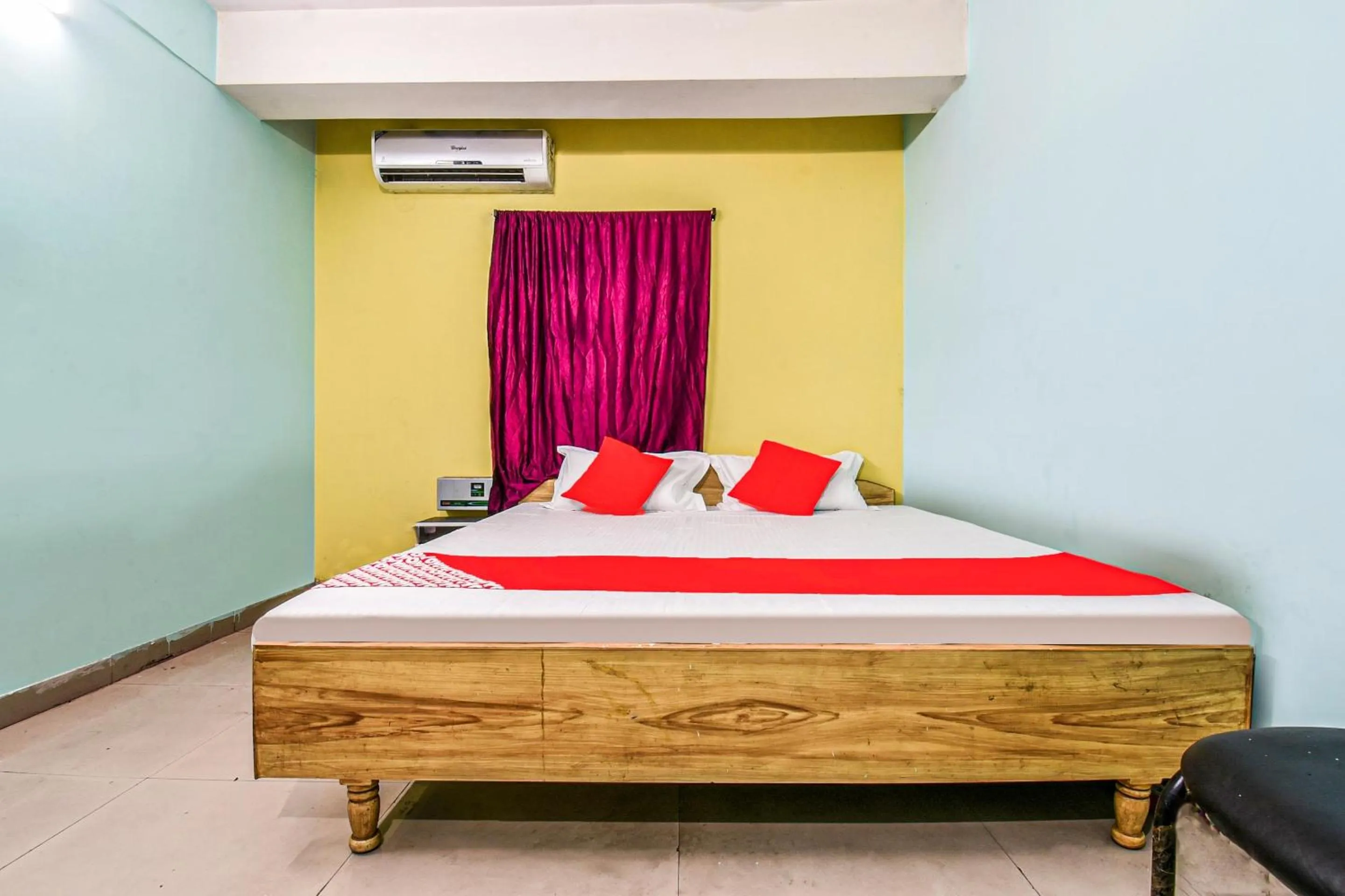 Bedroom in Hotel O River View