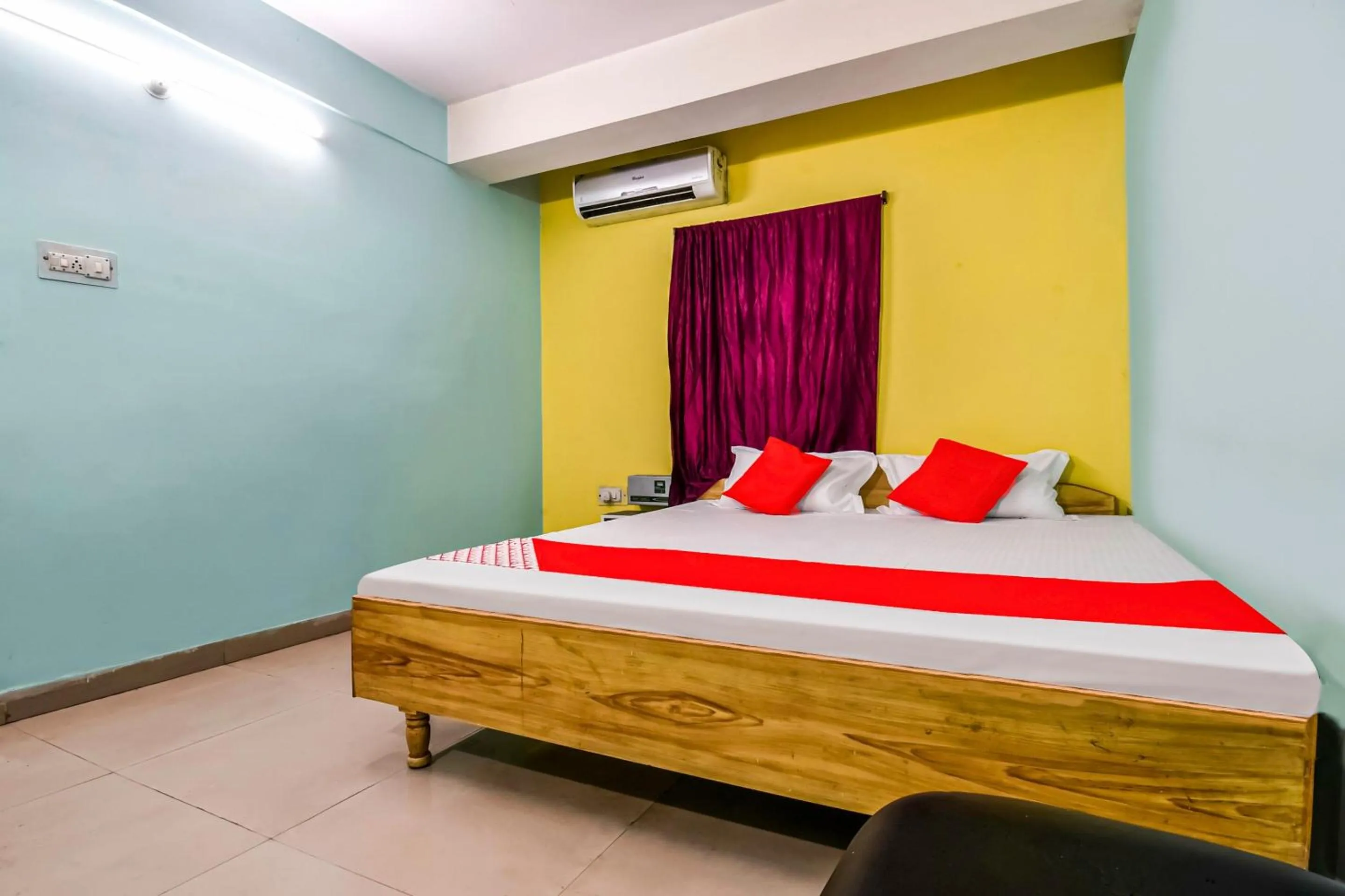 Bedroom in Hotel O River View