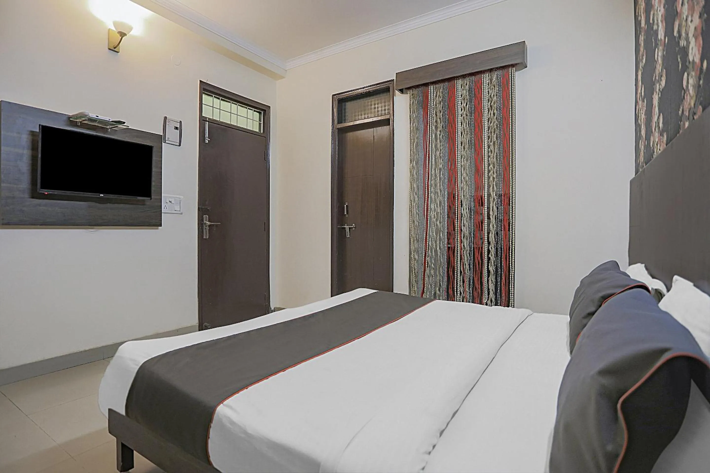 Bedroom, Bed in Hotel O Sun Villa