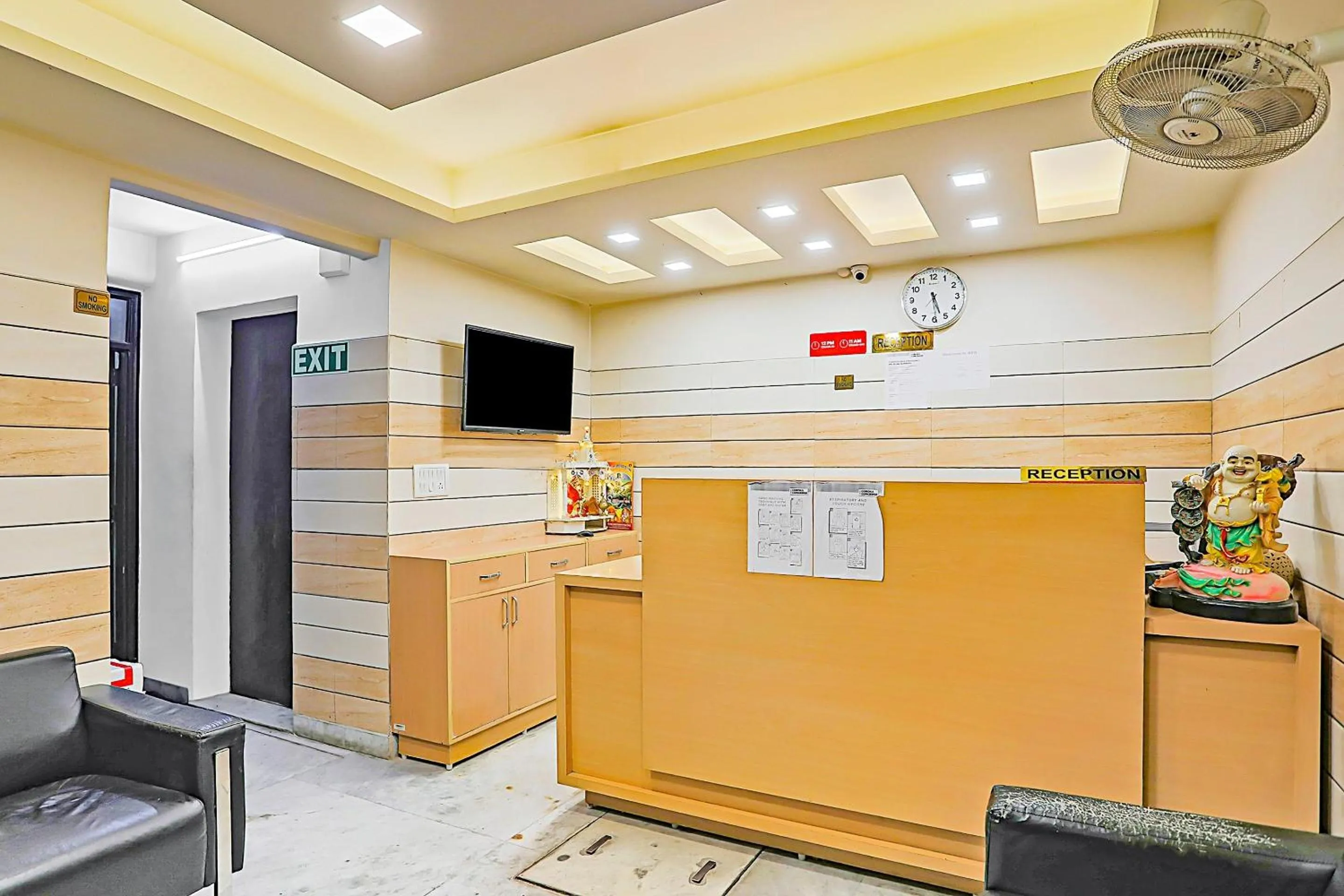 Lobby or reception in Hotel O Sun Villa