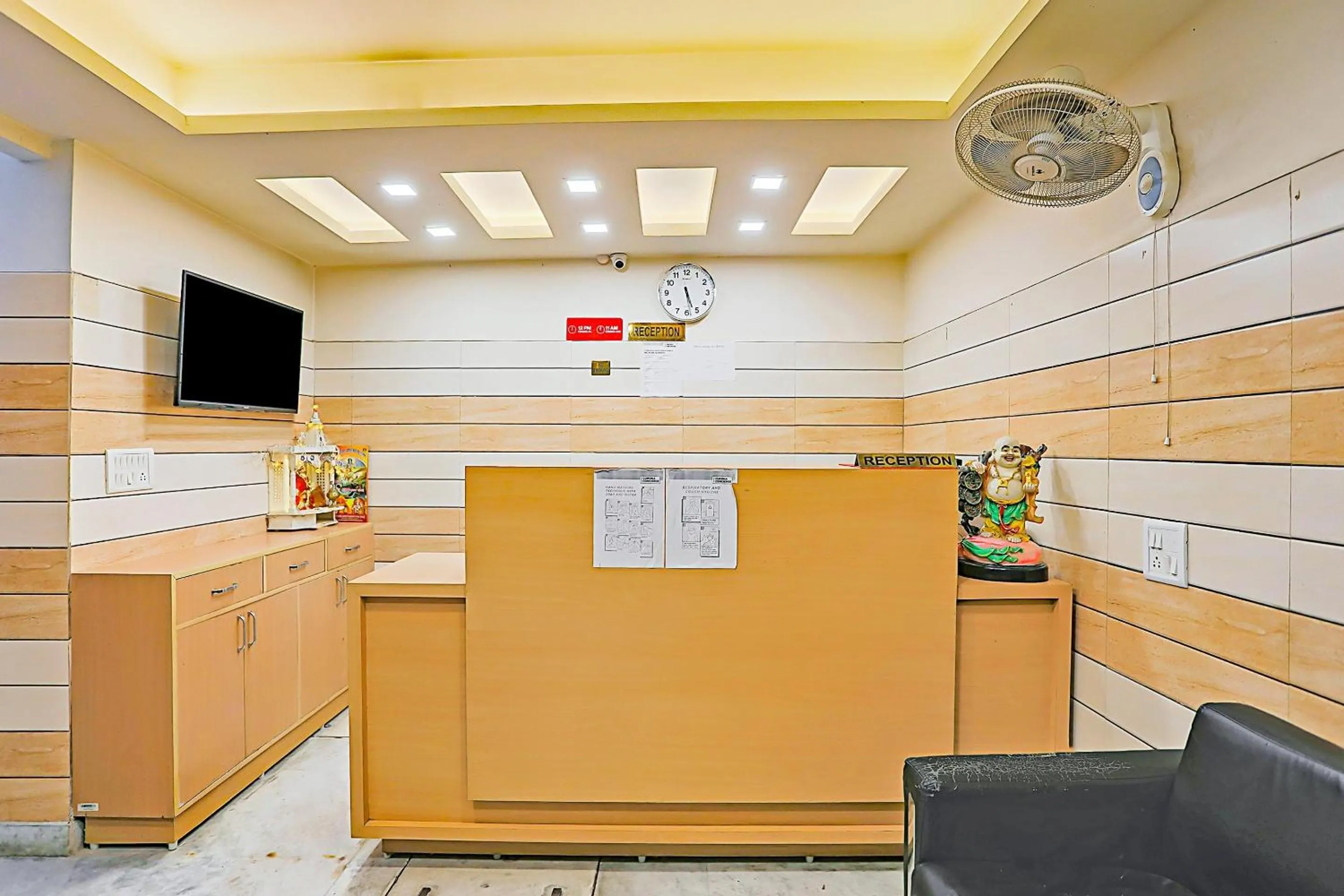 Lobby or reception in Hotel O Sun Villa