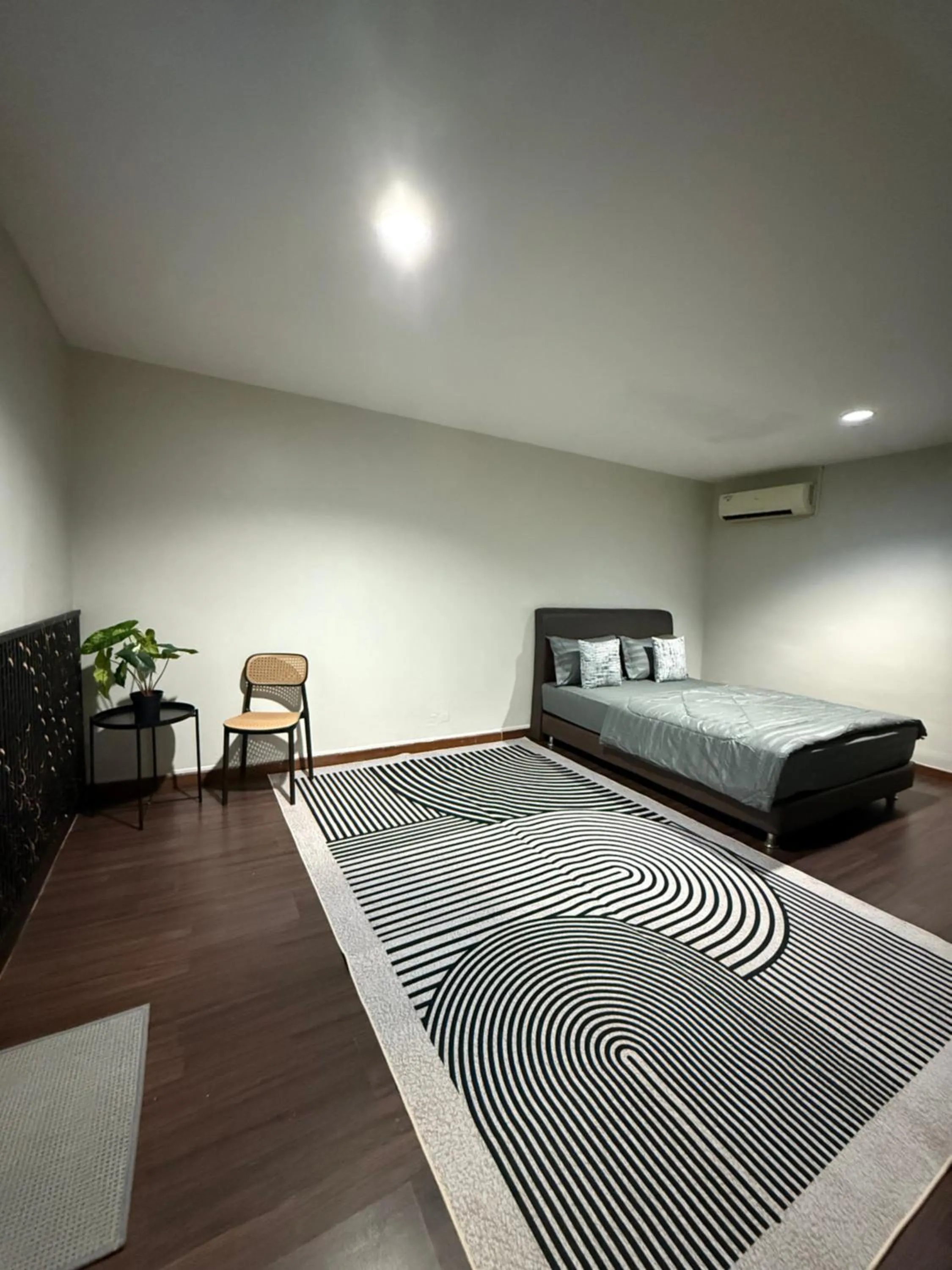 Bed in 1st Living Subang SS15