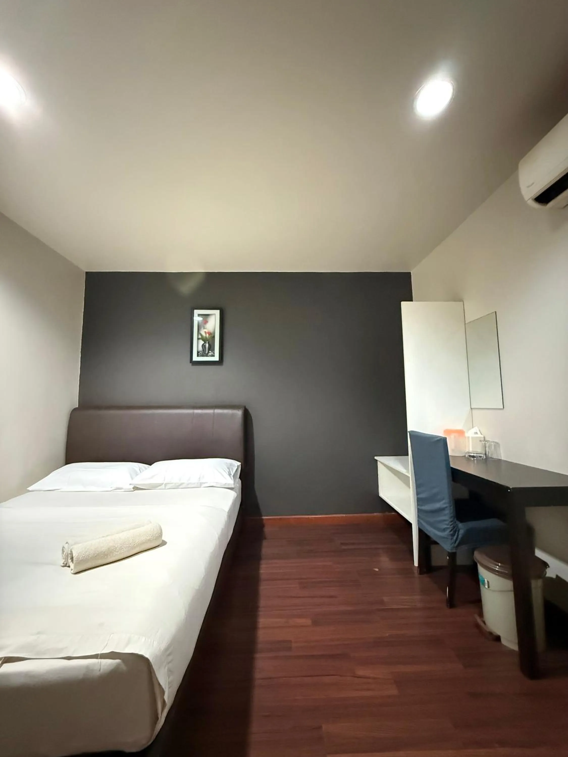 Bed in 1st Living Subang SS15