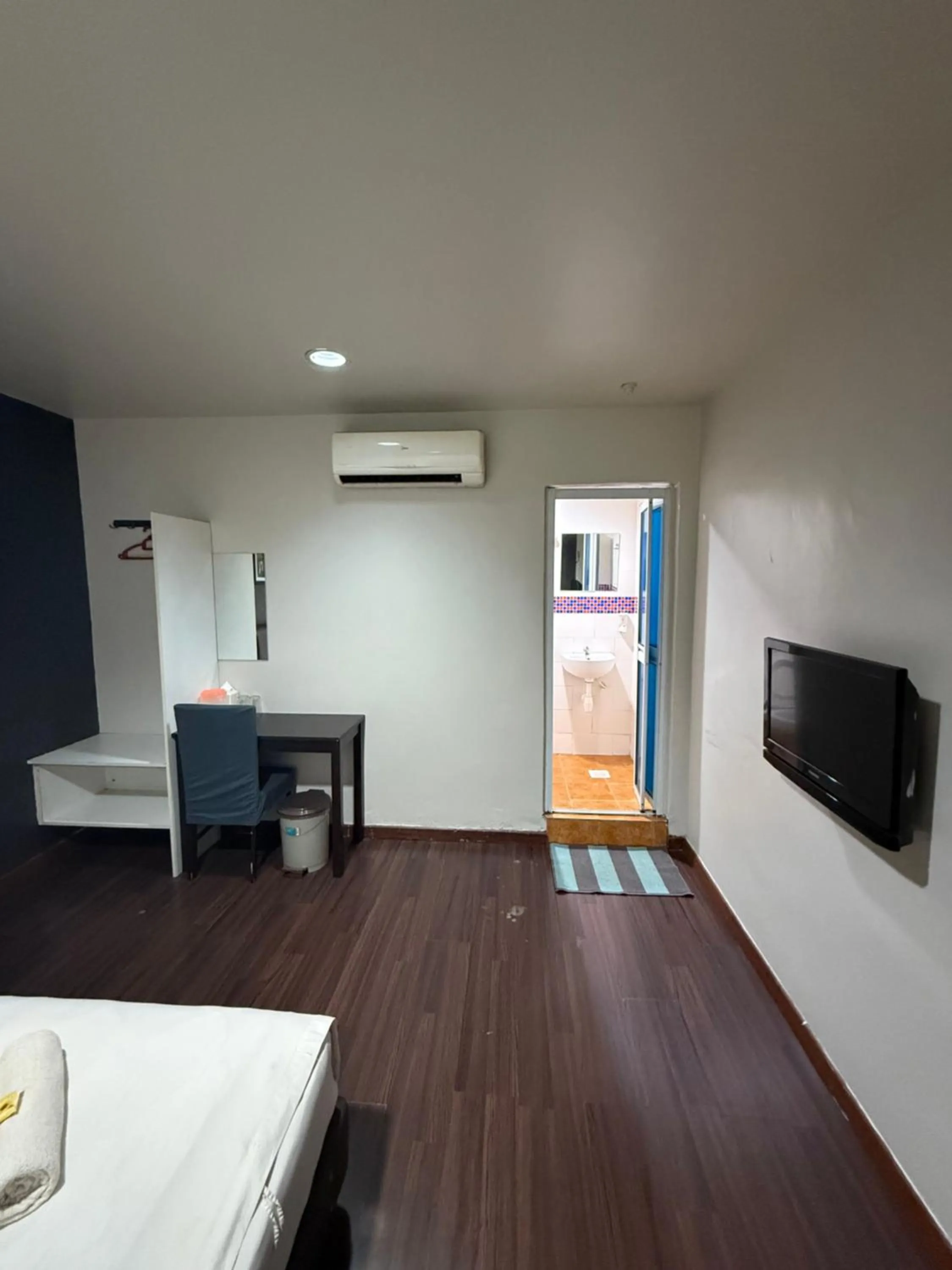 1st Living Subang SS15