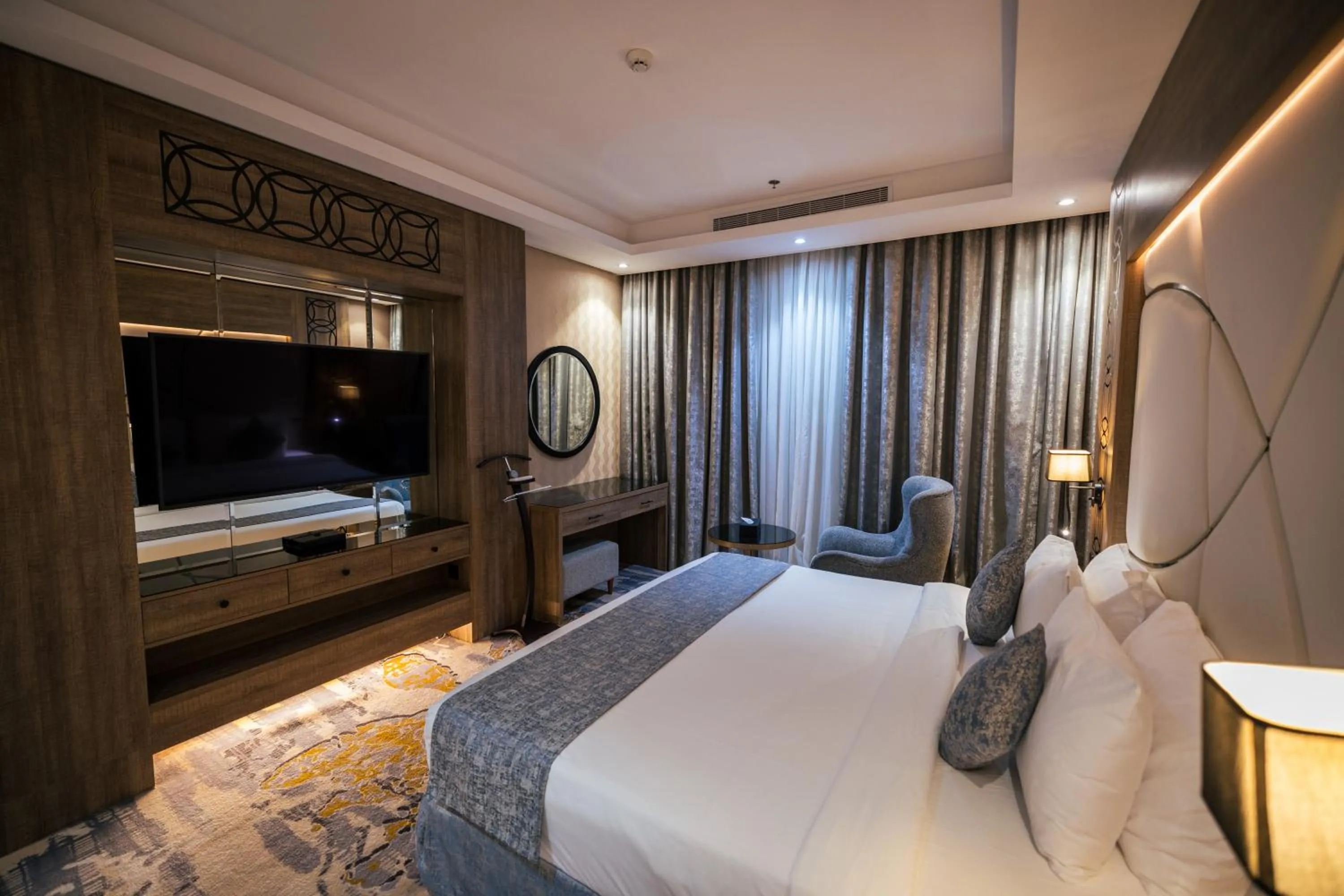 Bed in Mirnian Hotel