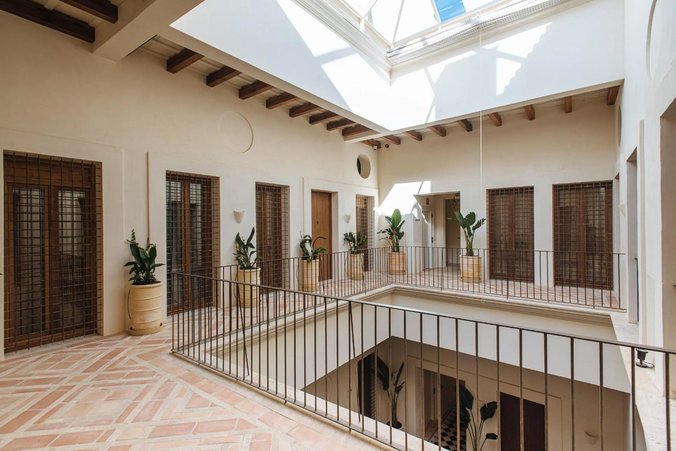 Property building in Casa del Rey Sabio