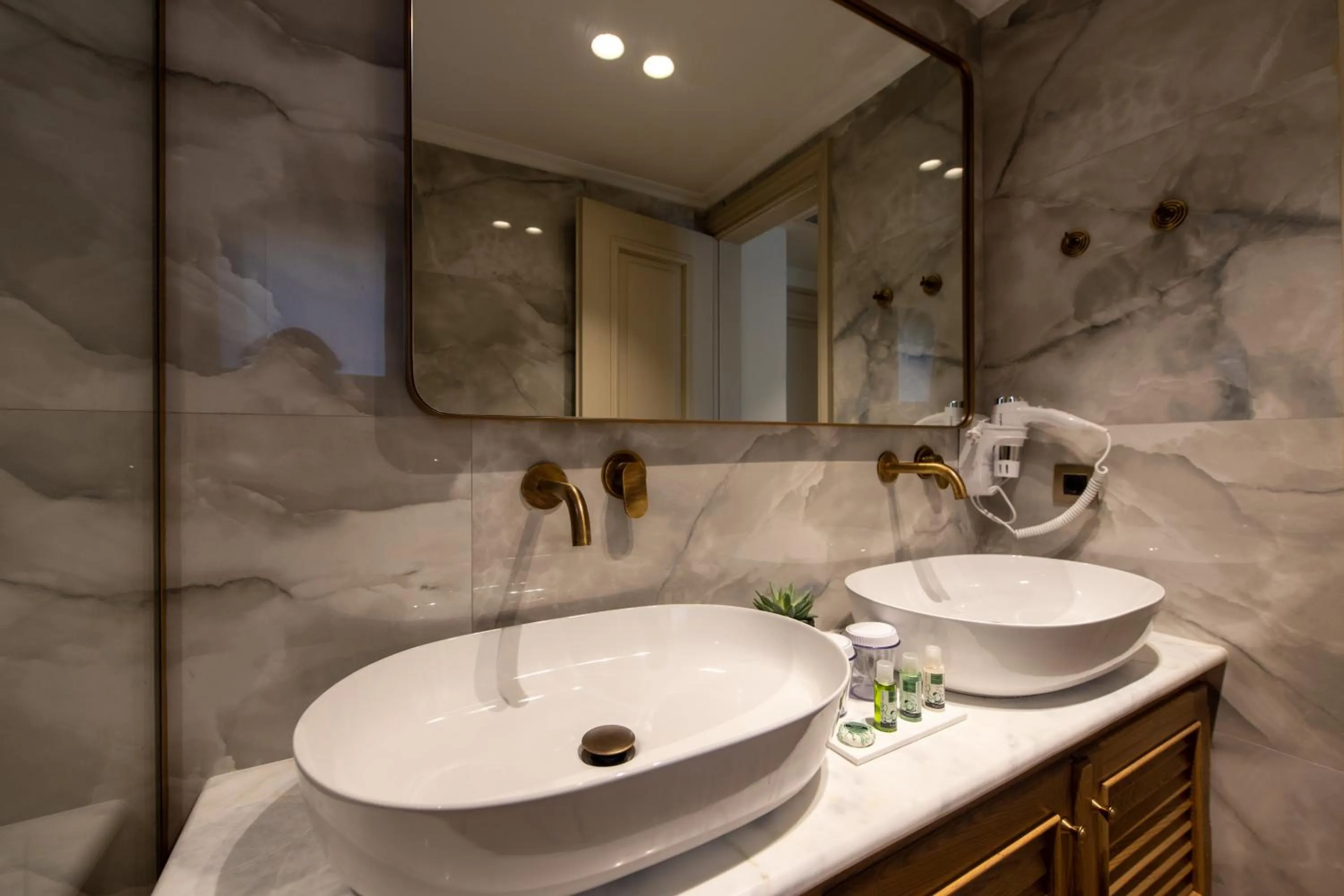 Bathroom in Capolavoro Suites