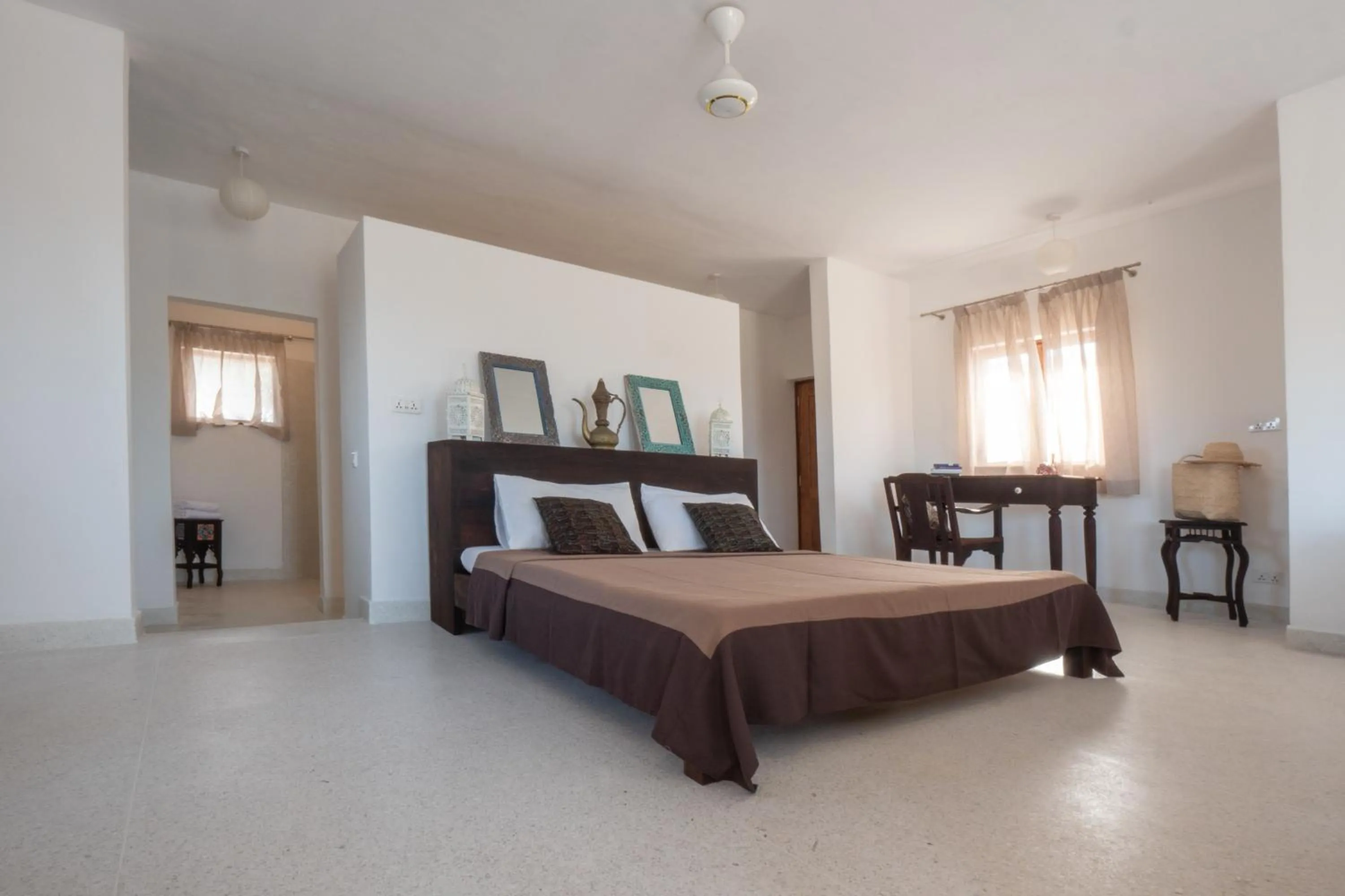 Bed in Amani Villas Nature Retreat