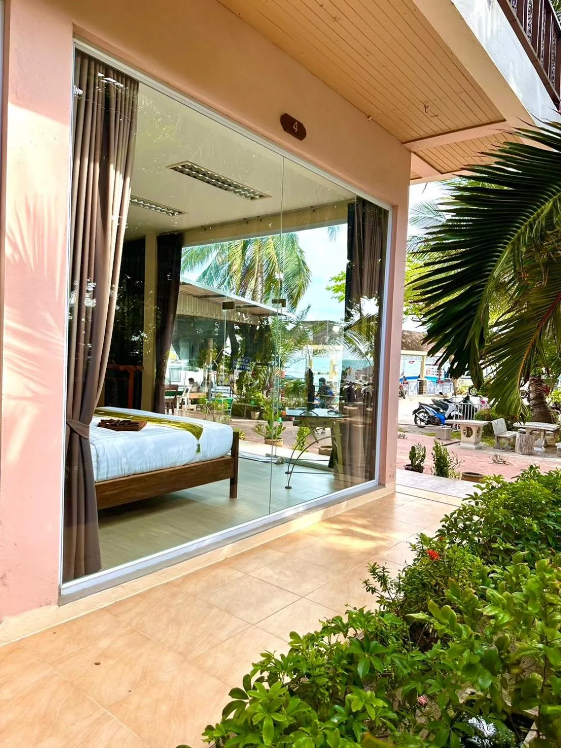 View (from property/room) in Family House Resort, Haad Rin