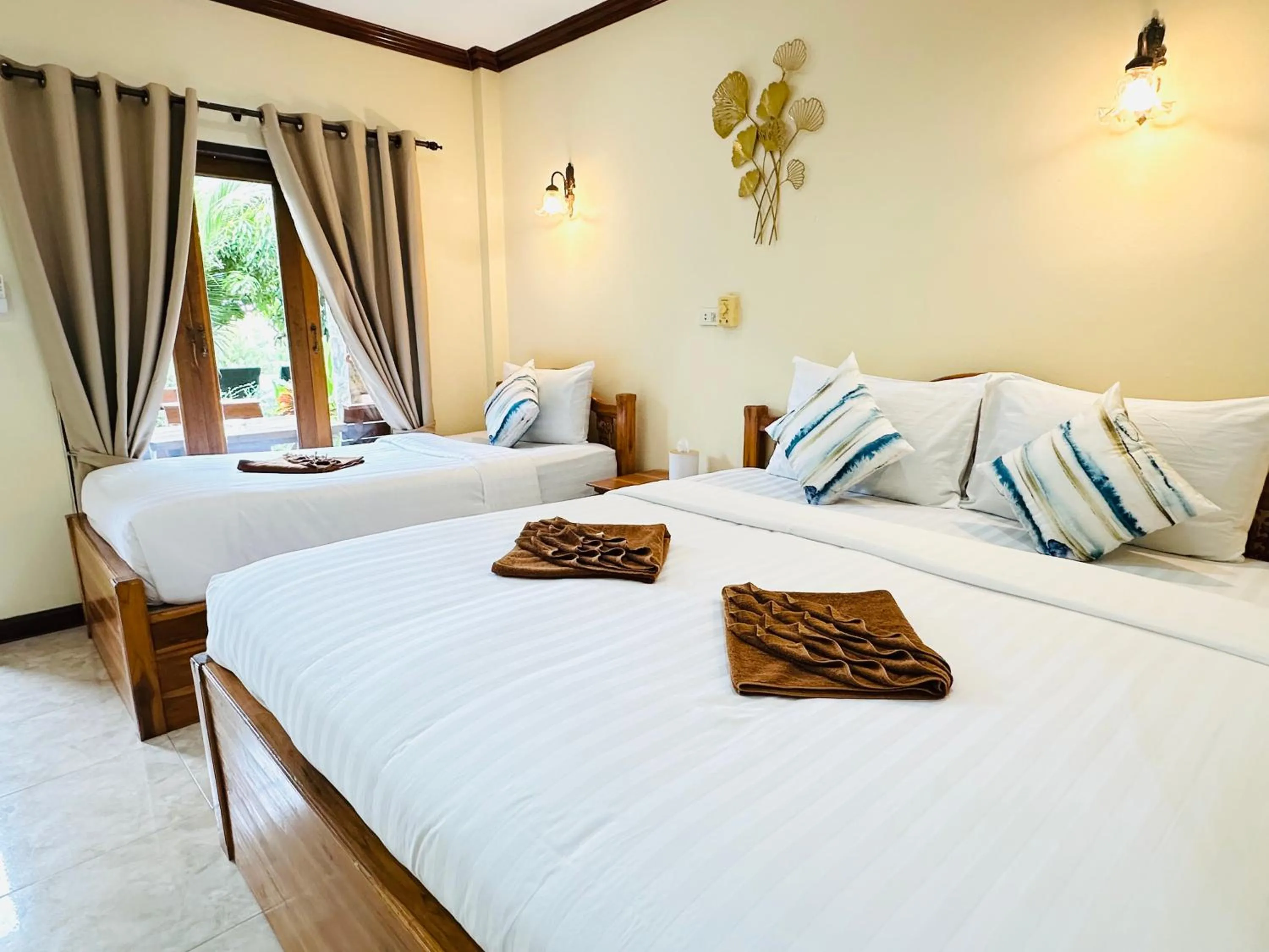 Bedroom, Bed in Family House Resort, Haad Rin