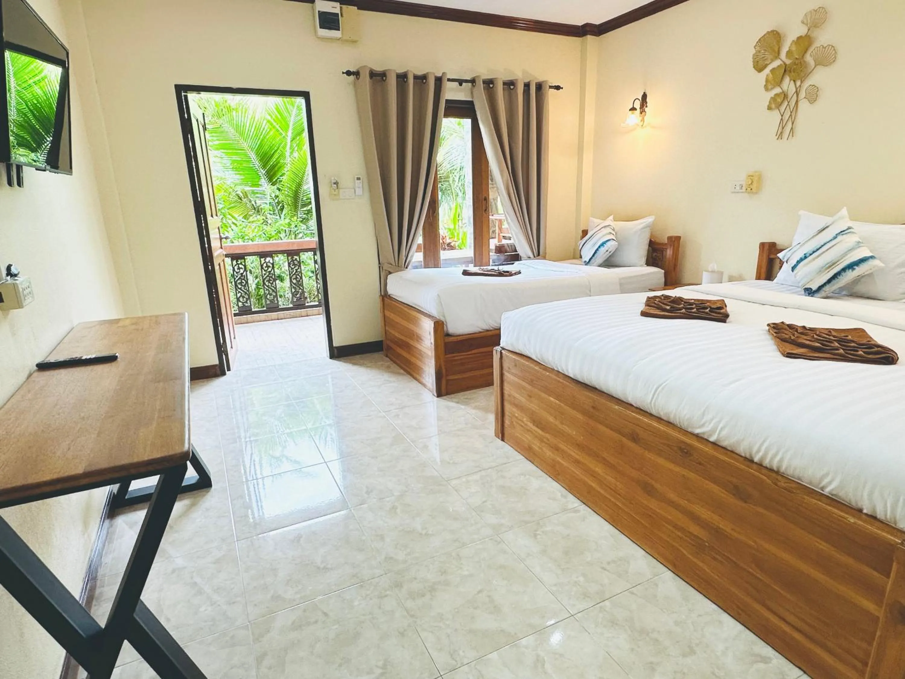Bedroom, Bed in Family House Resort, Haad Rin