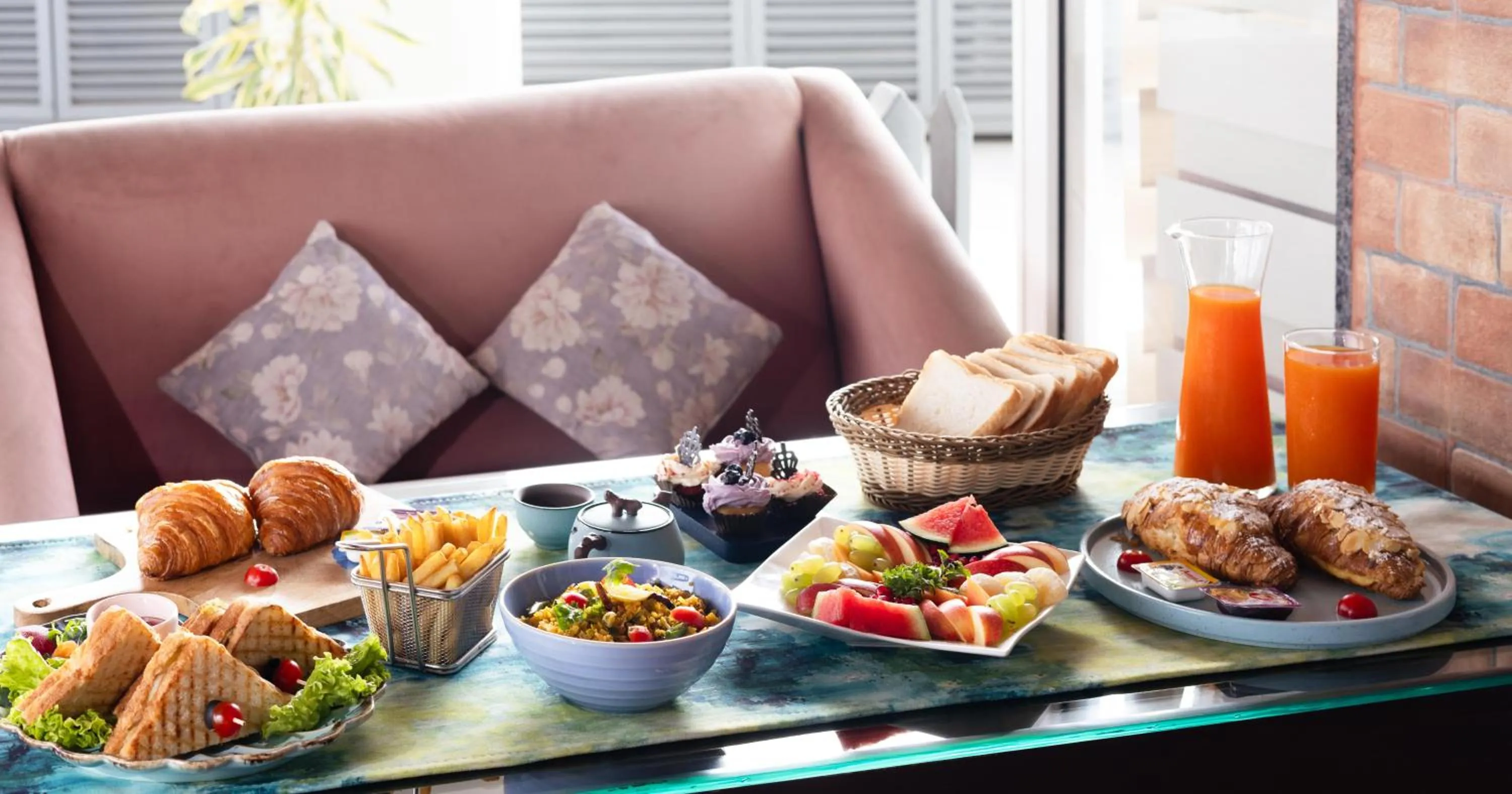 Breakfast in HOTEL JS SOUVENIR