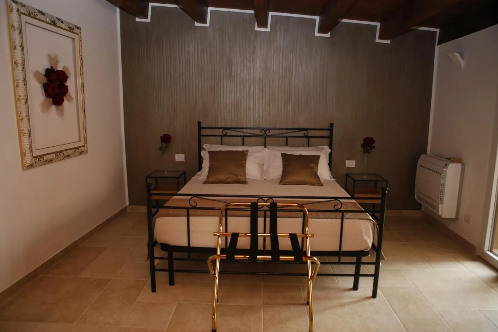 Photo of the whole room, Bed in Nel Vicoletto