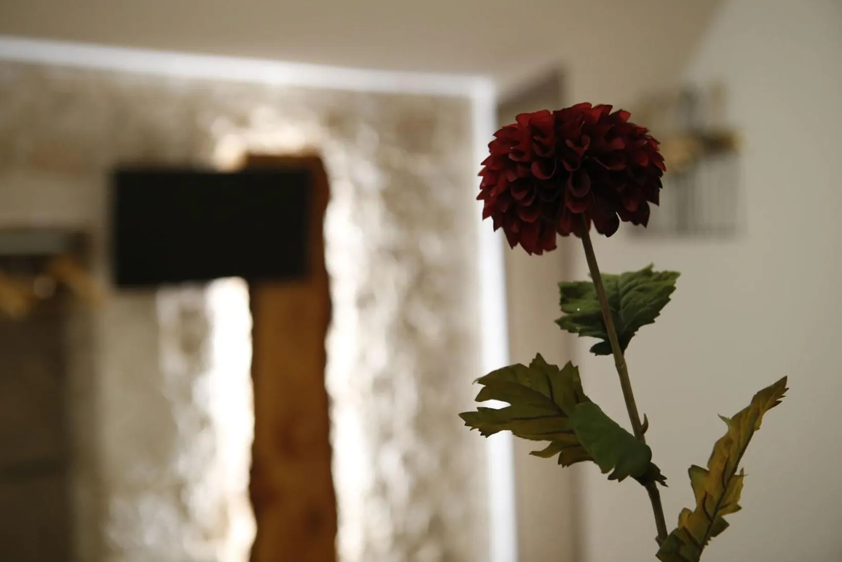 Decorative detail in Nel Vicoletto