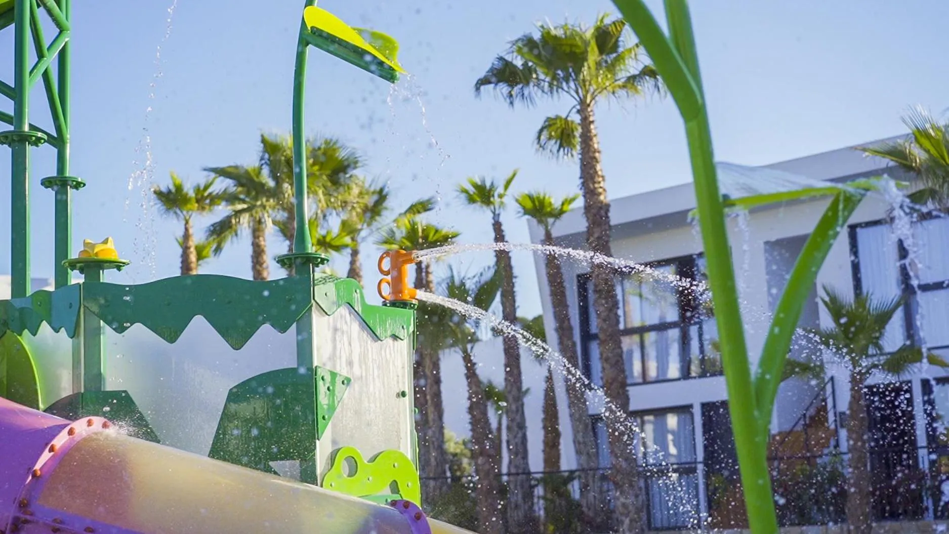 Aqua park in Alannia Salou