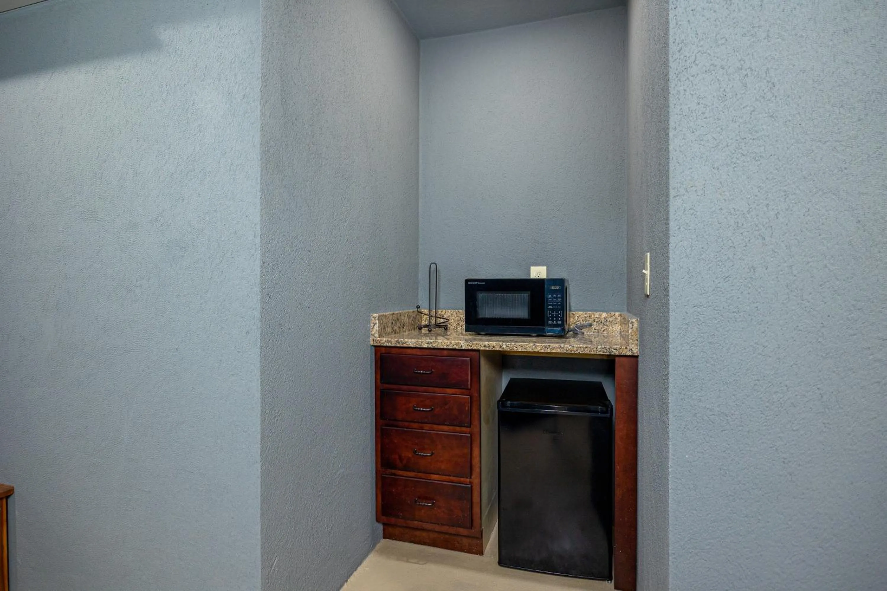 Mountain Sunrise Pool Cottage chalet