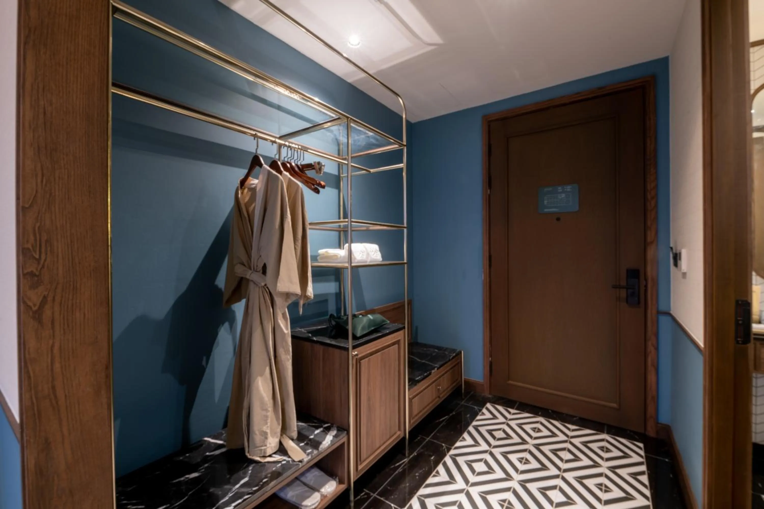 wardrobe, Bed in Hotel MOCO