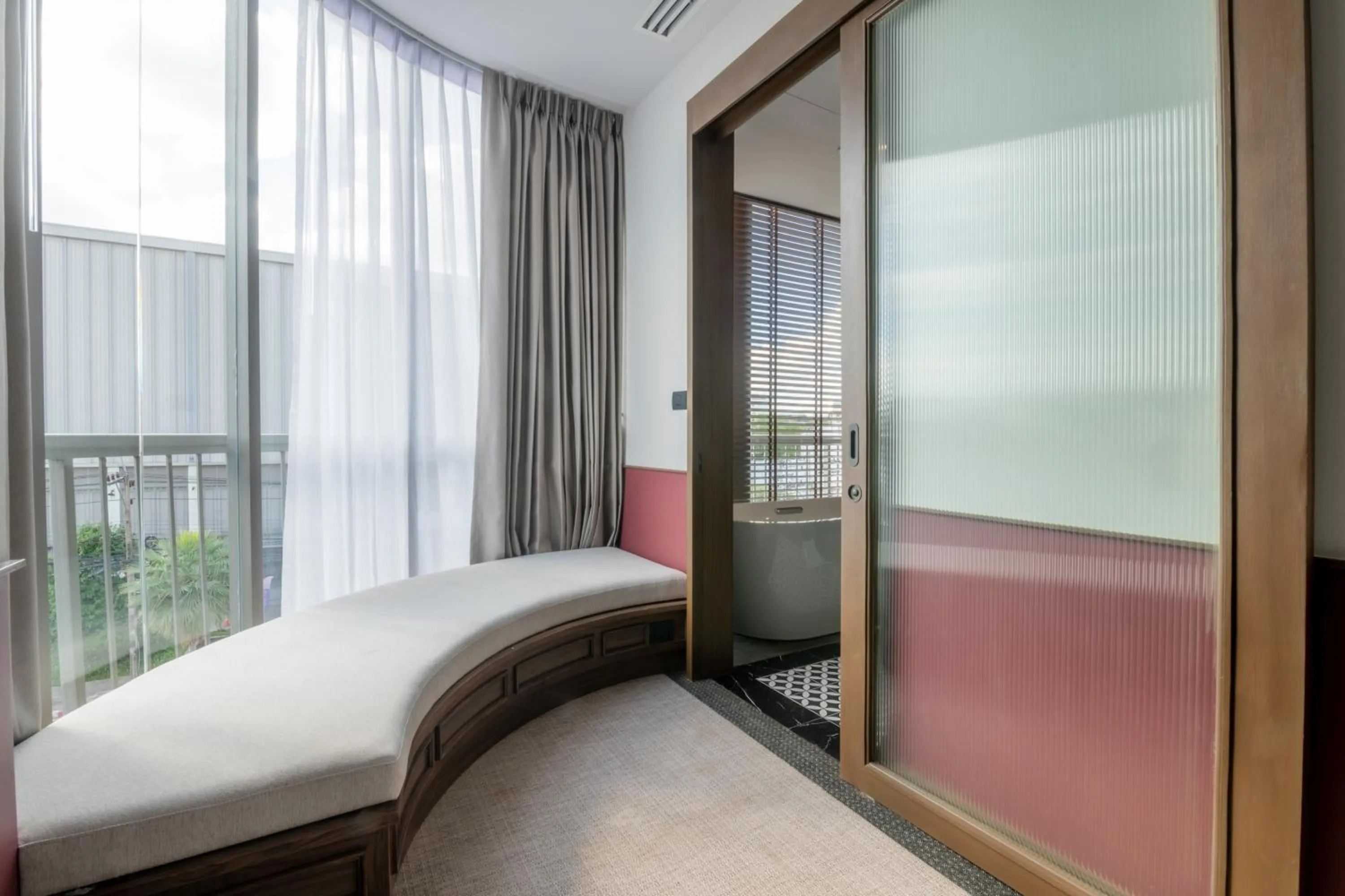 Living room, Bed in Hotel MOCO