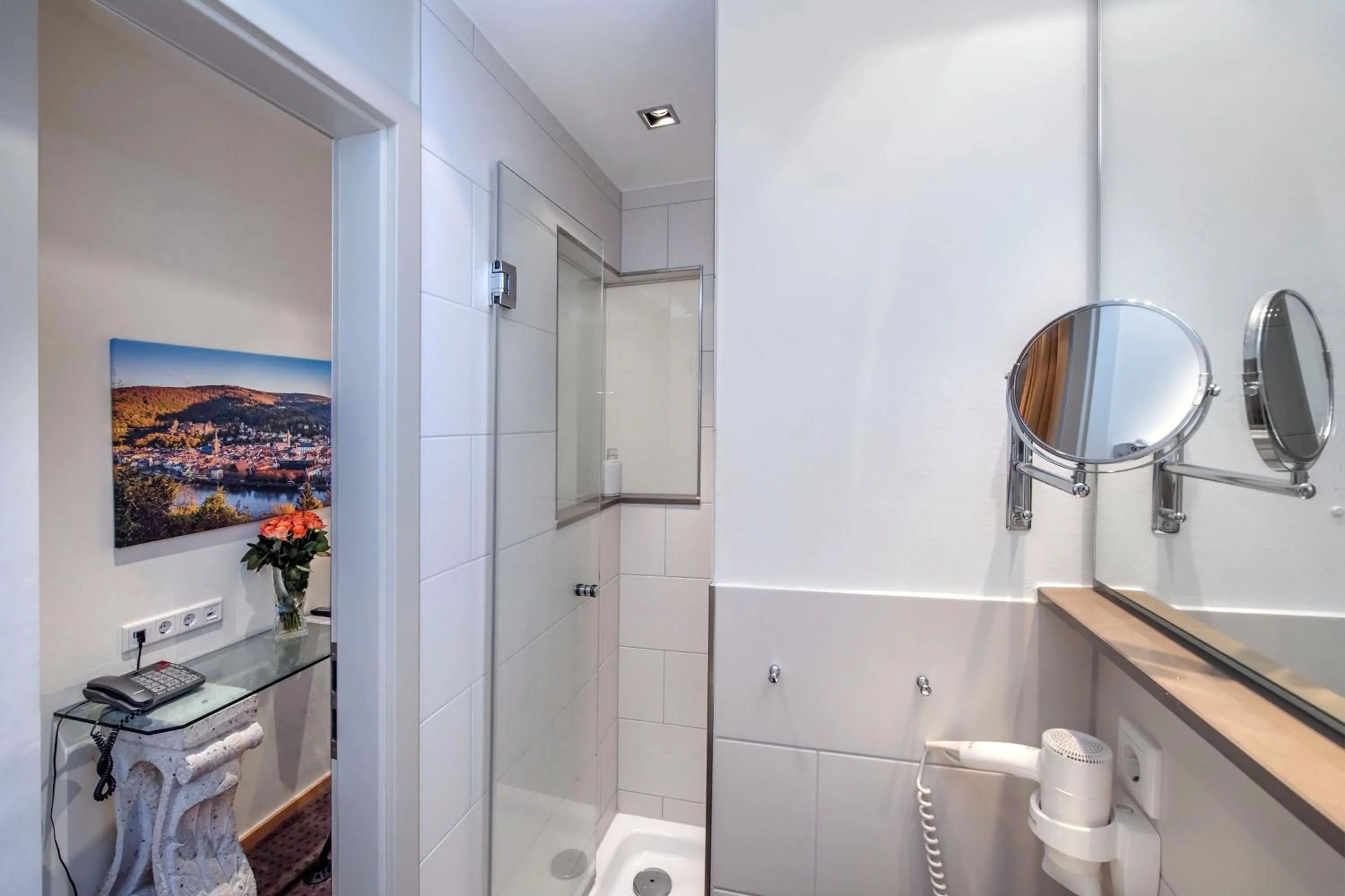 Bathroom in Hotel Heidelberger Hof