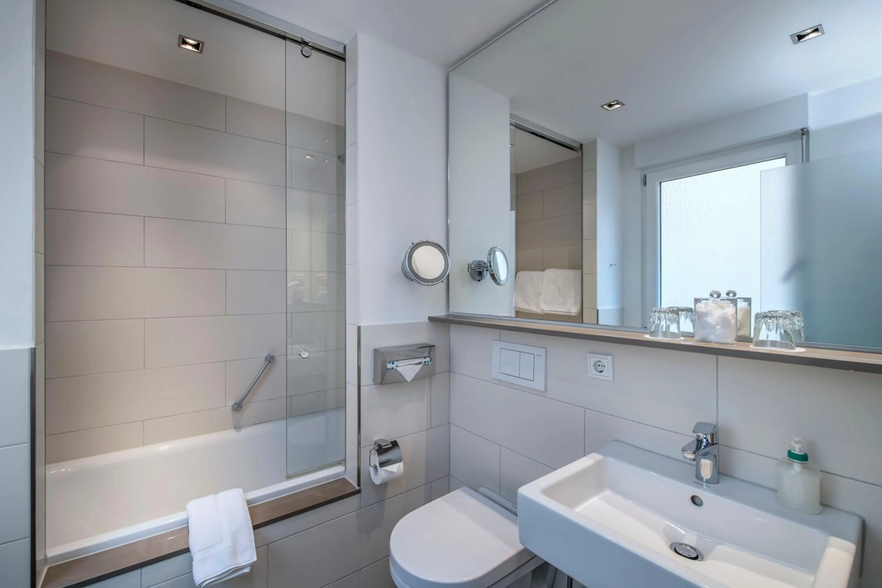 Bathroom in Hotel Heidelberger Hof