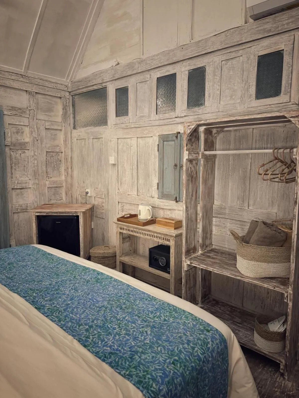 Bed in Kacchapa Resort and Restaurant